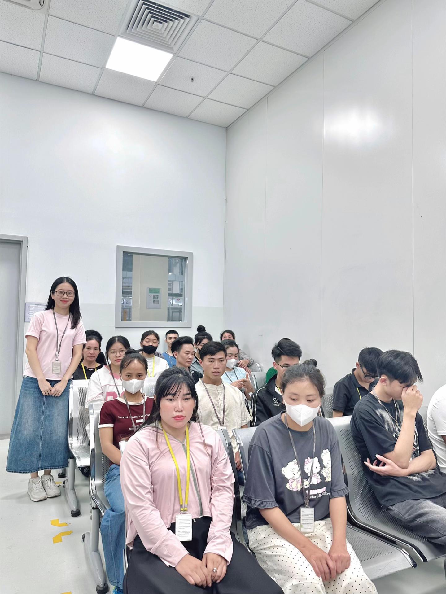 @Phạm Nga Tuyển Dụng