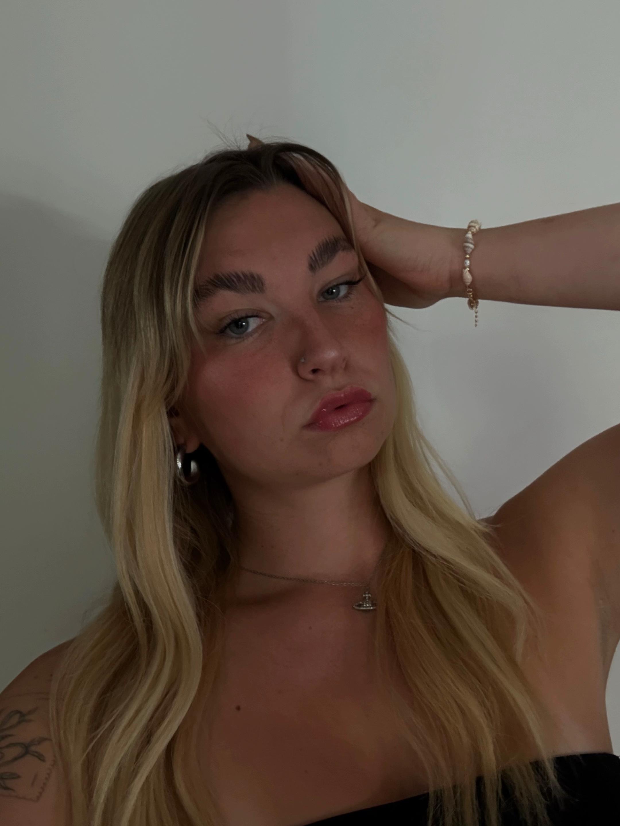 @ceofolivia