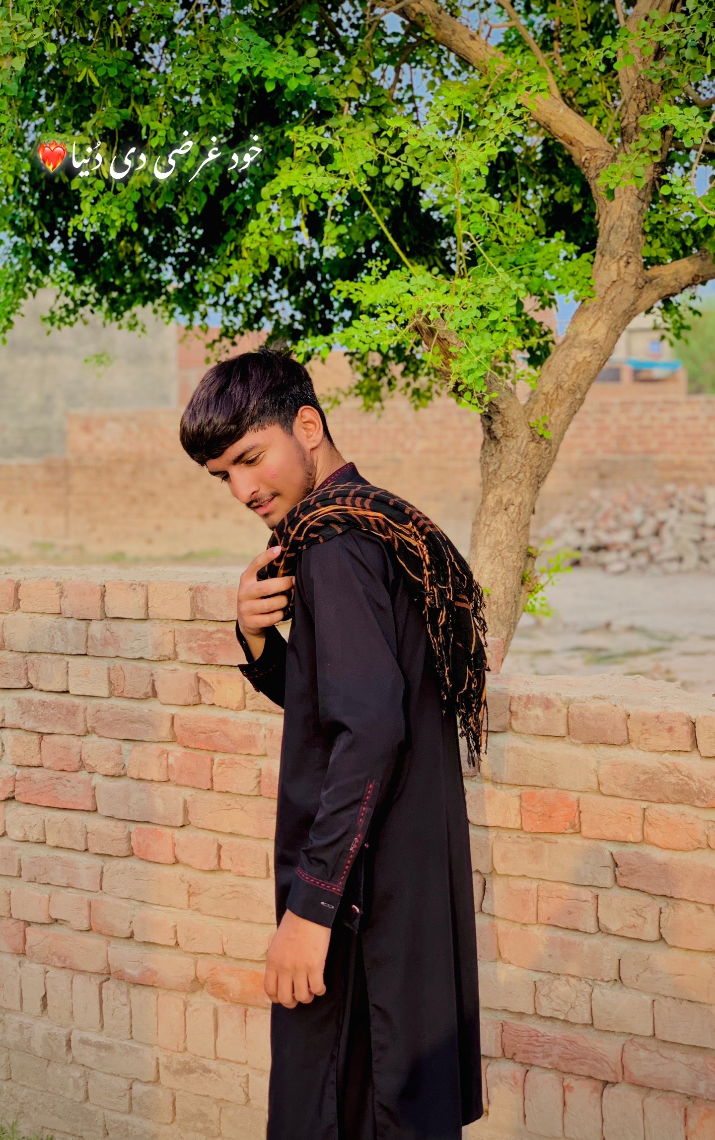 @ملک بادشاہ🔥