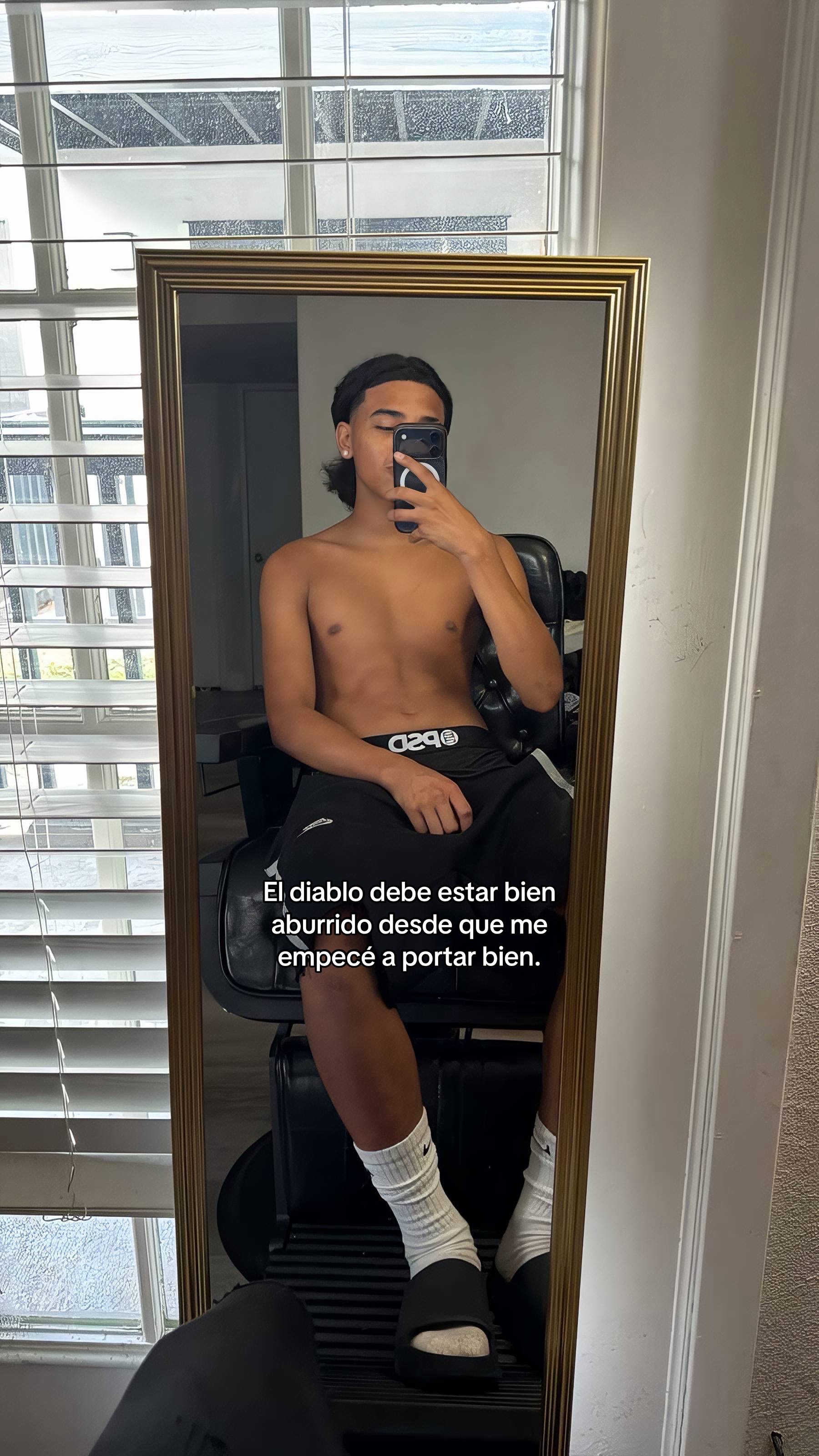 @Zurdo.