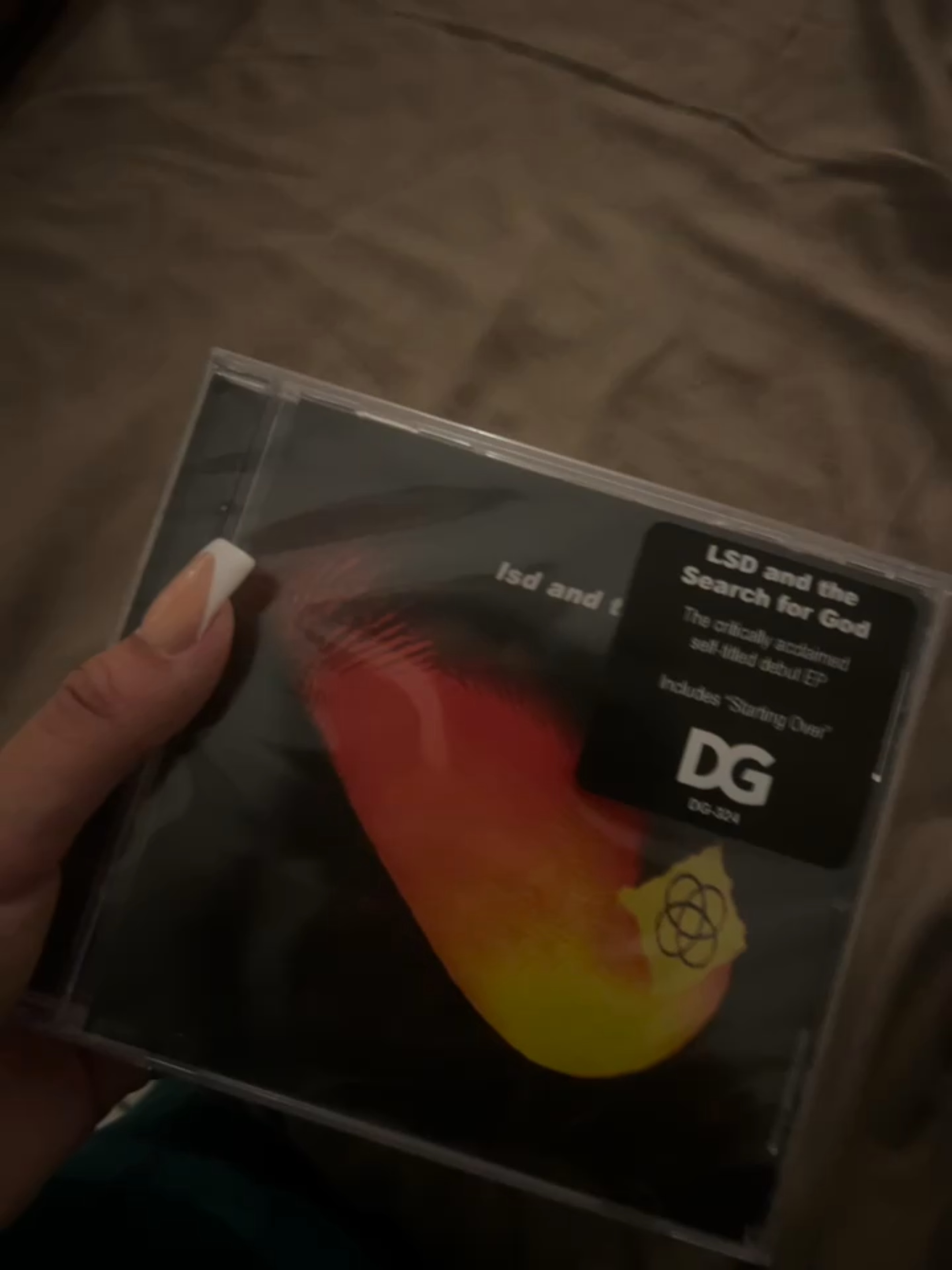 @𖣂