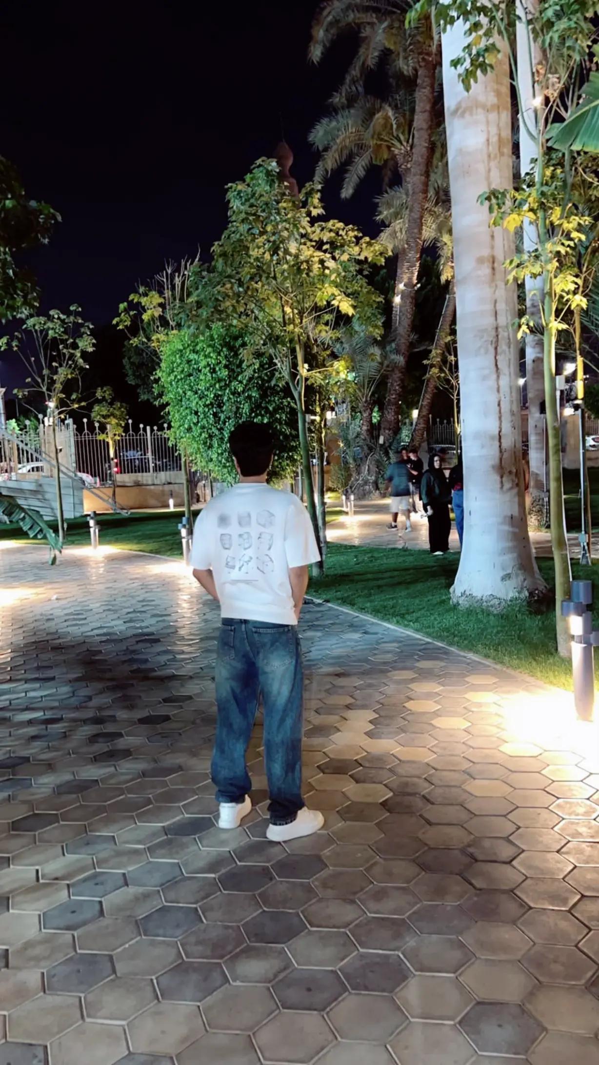 @عوده الدكمه