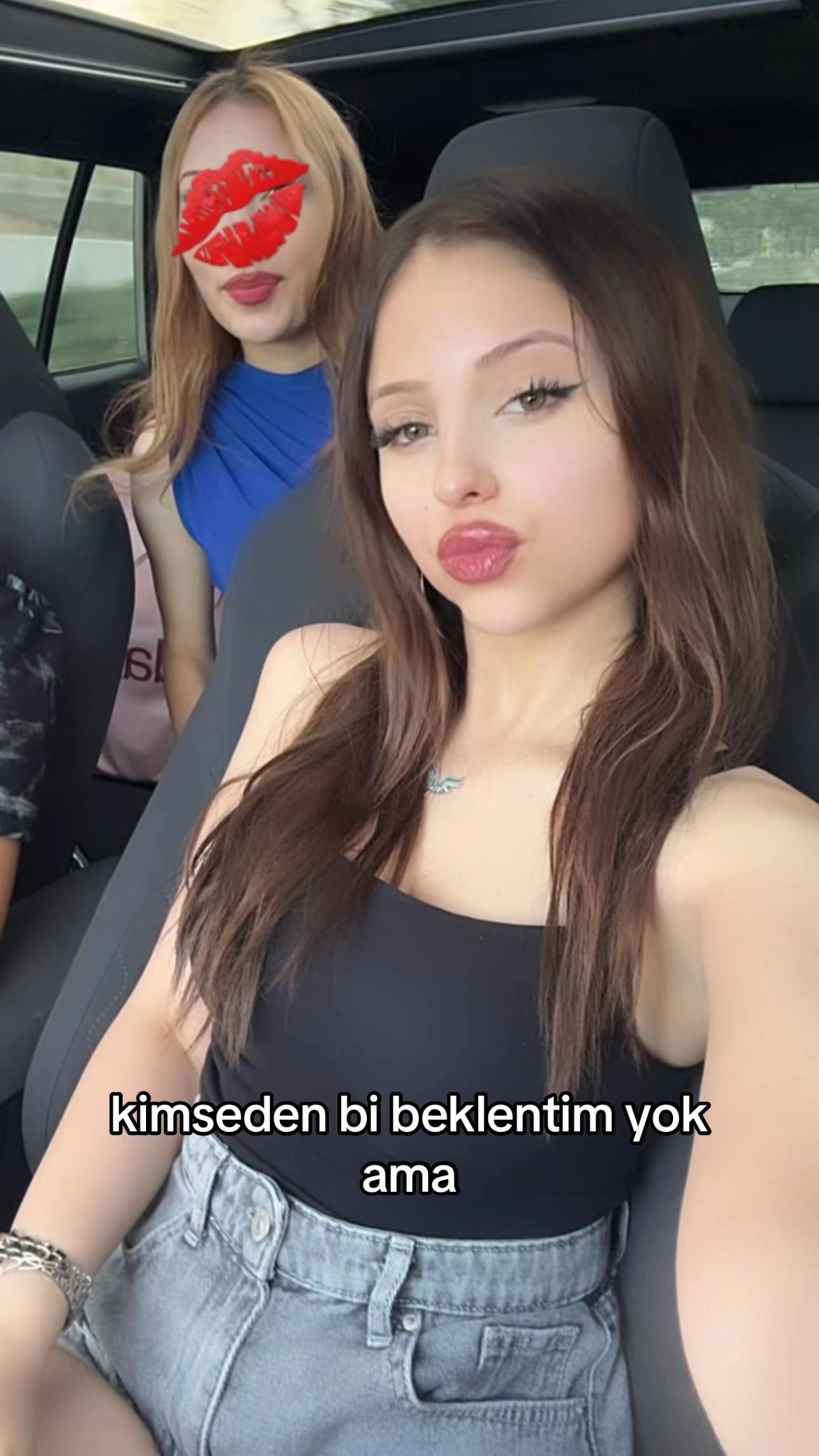 @𝒮𝓊