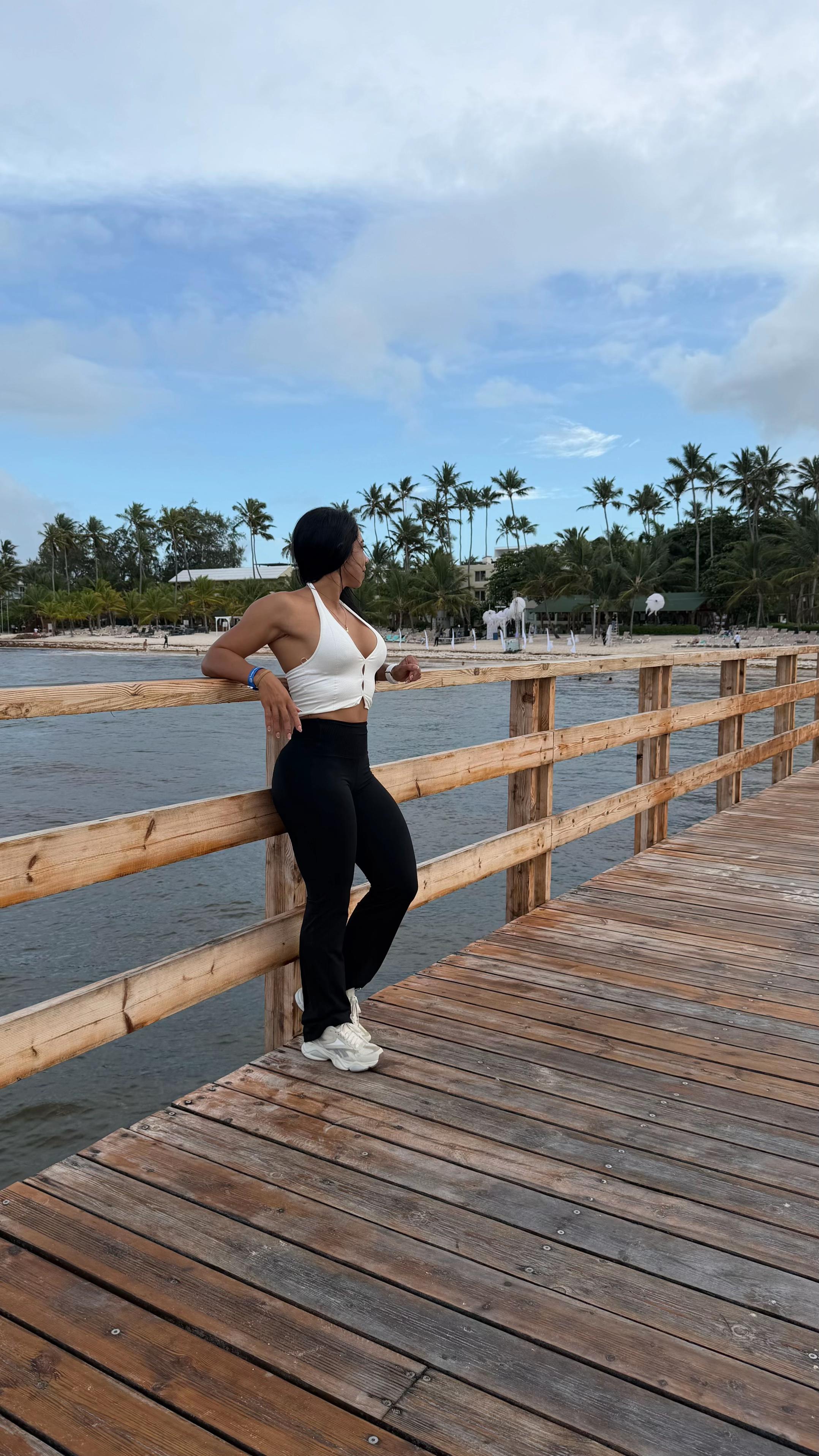 @lillymolinafit