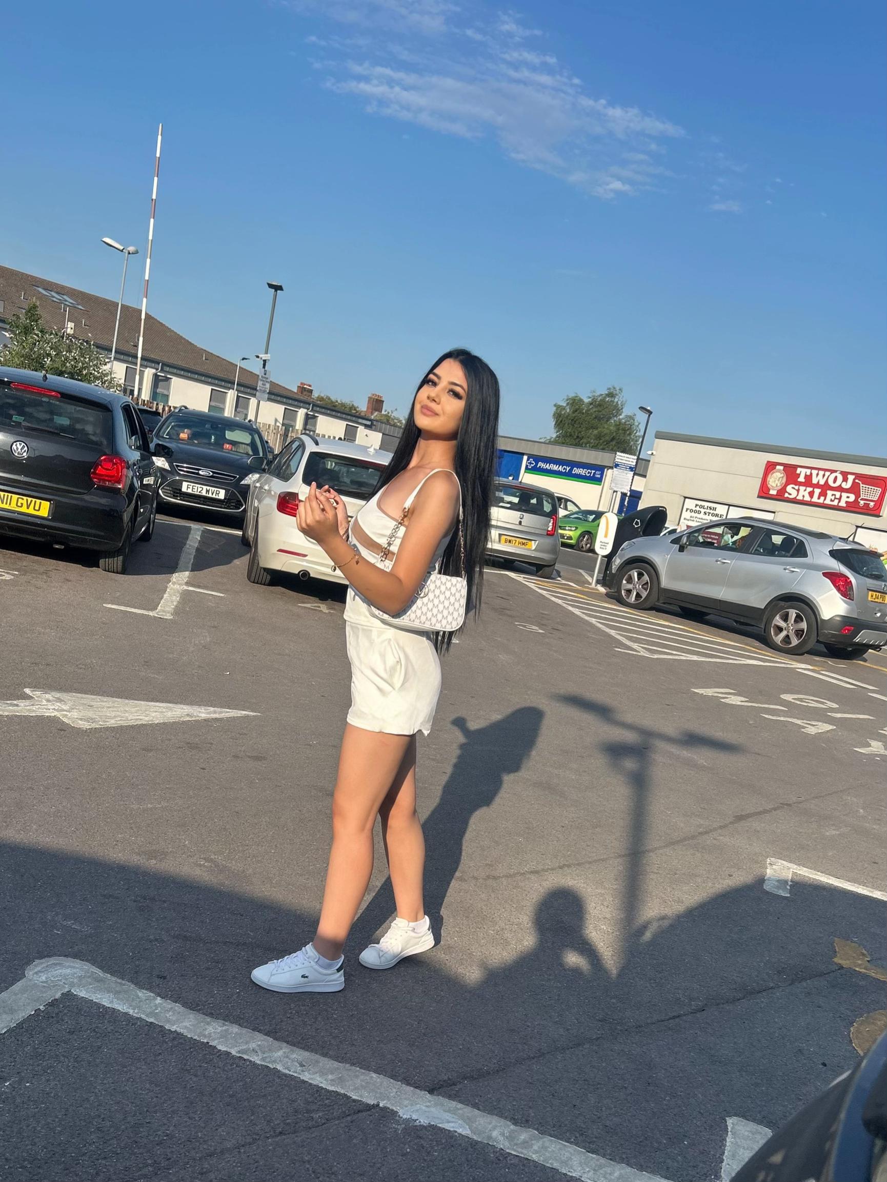 @Analisa