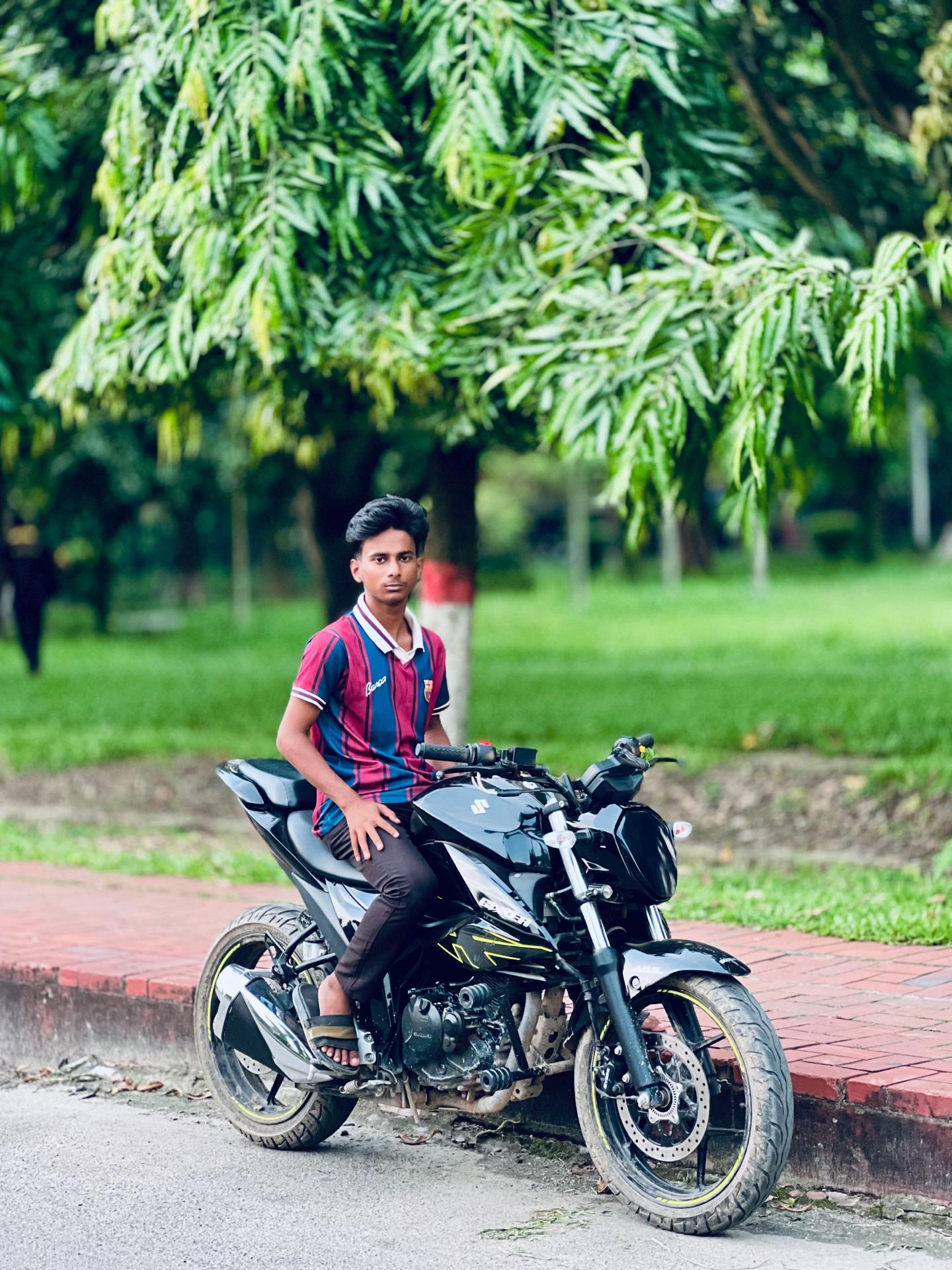 @Rony Ahmed💯