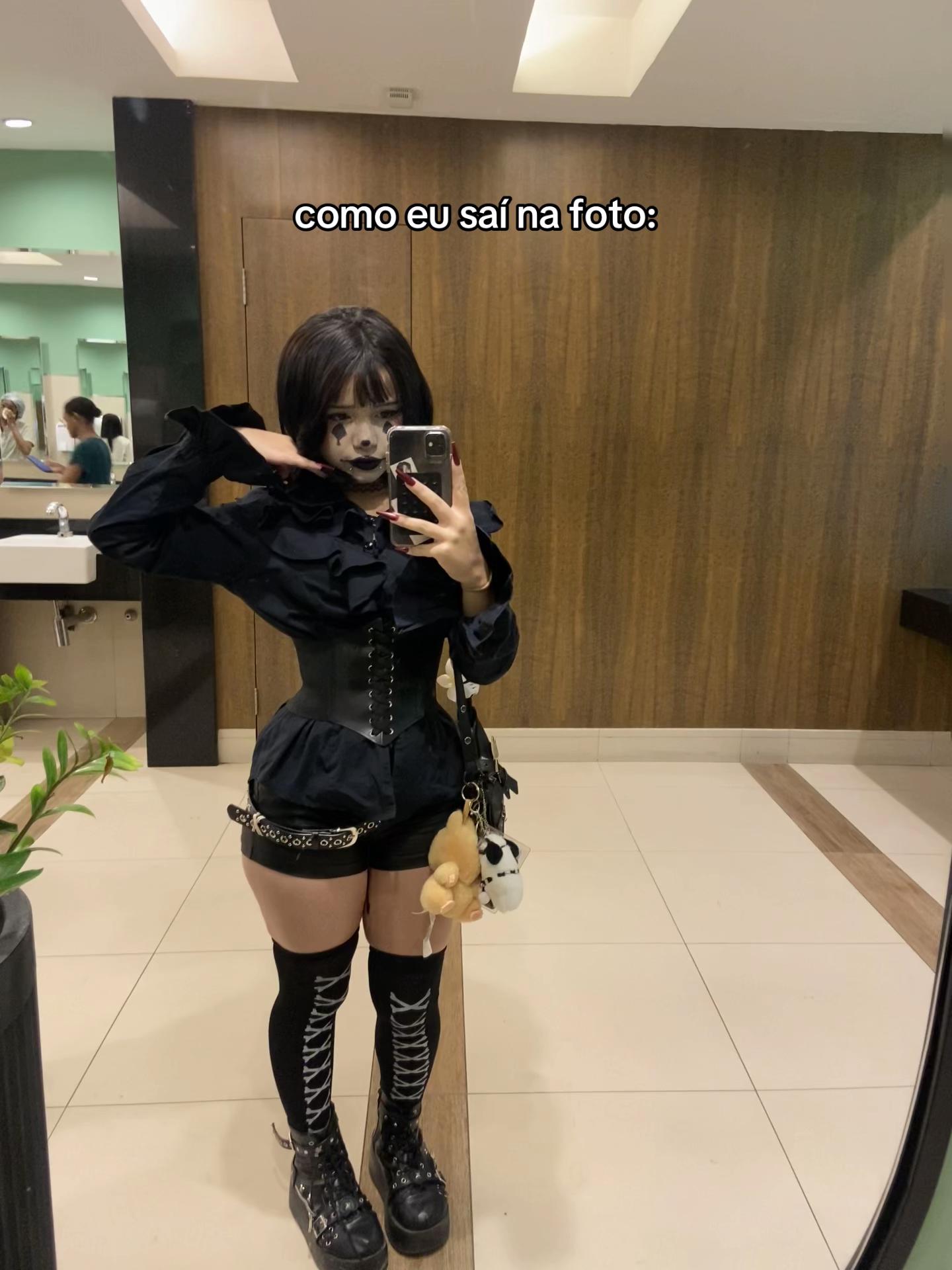 @hanamiemii