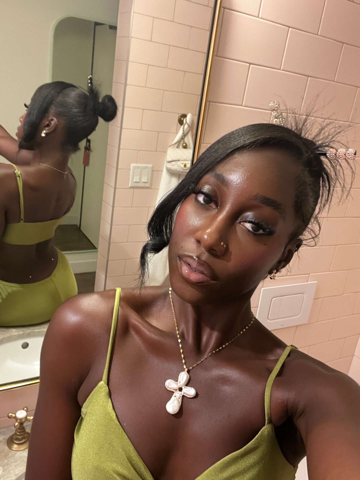 @chanadjei