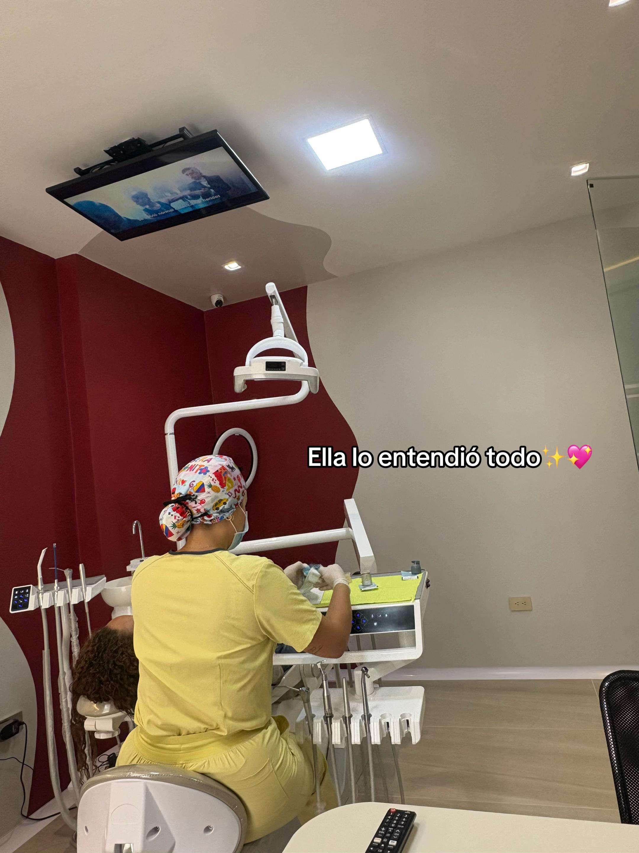 @Mar&iacute;a Ang&eacute;lica👩🏻&zwj;⚕️🦷✨