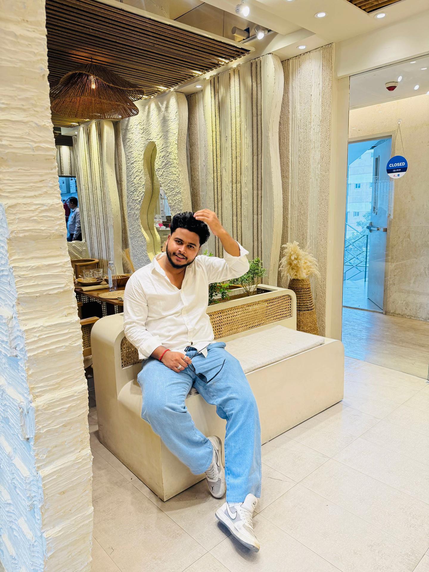@anish_mon850