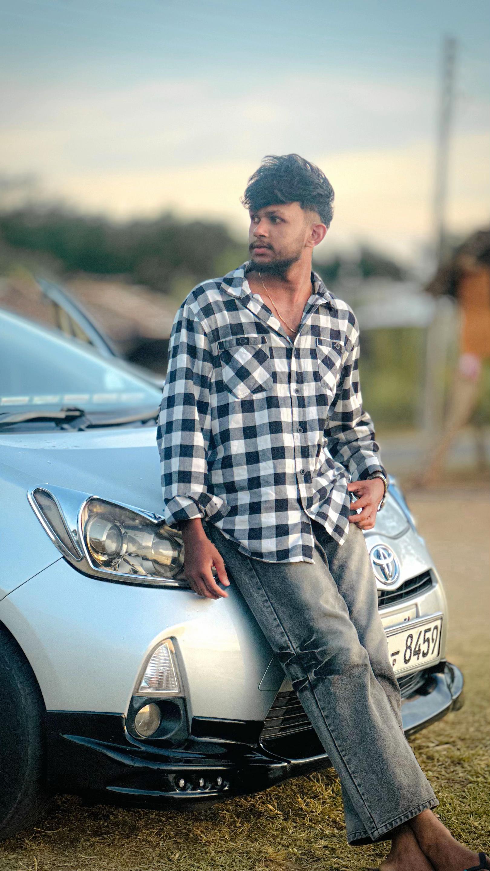@J A N I T H 🧃!