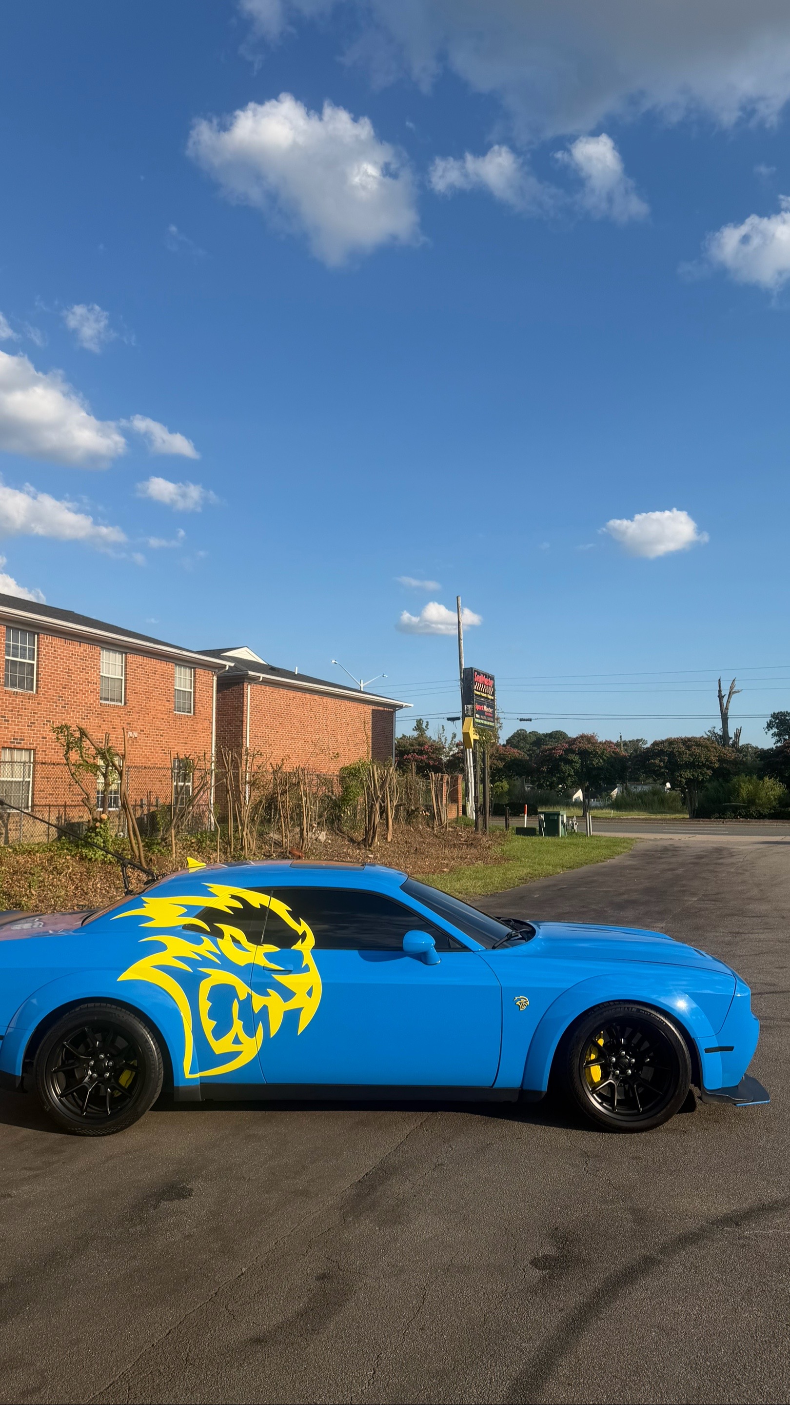 @hellcatzayy