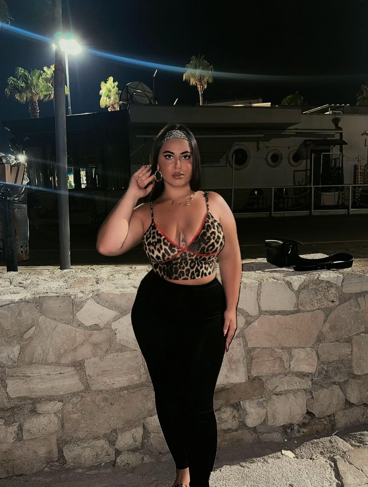 @AngelaAnatriello