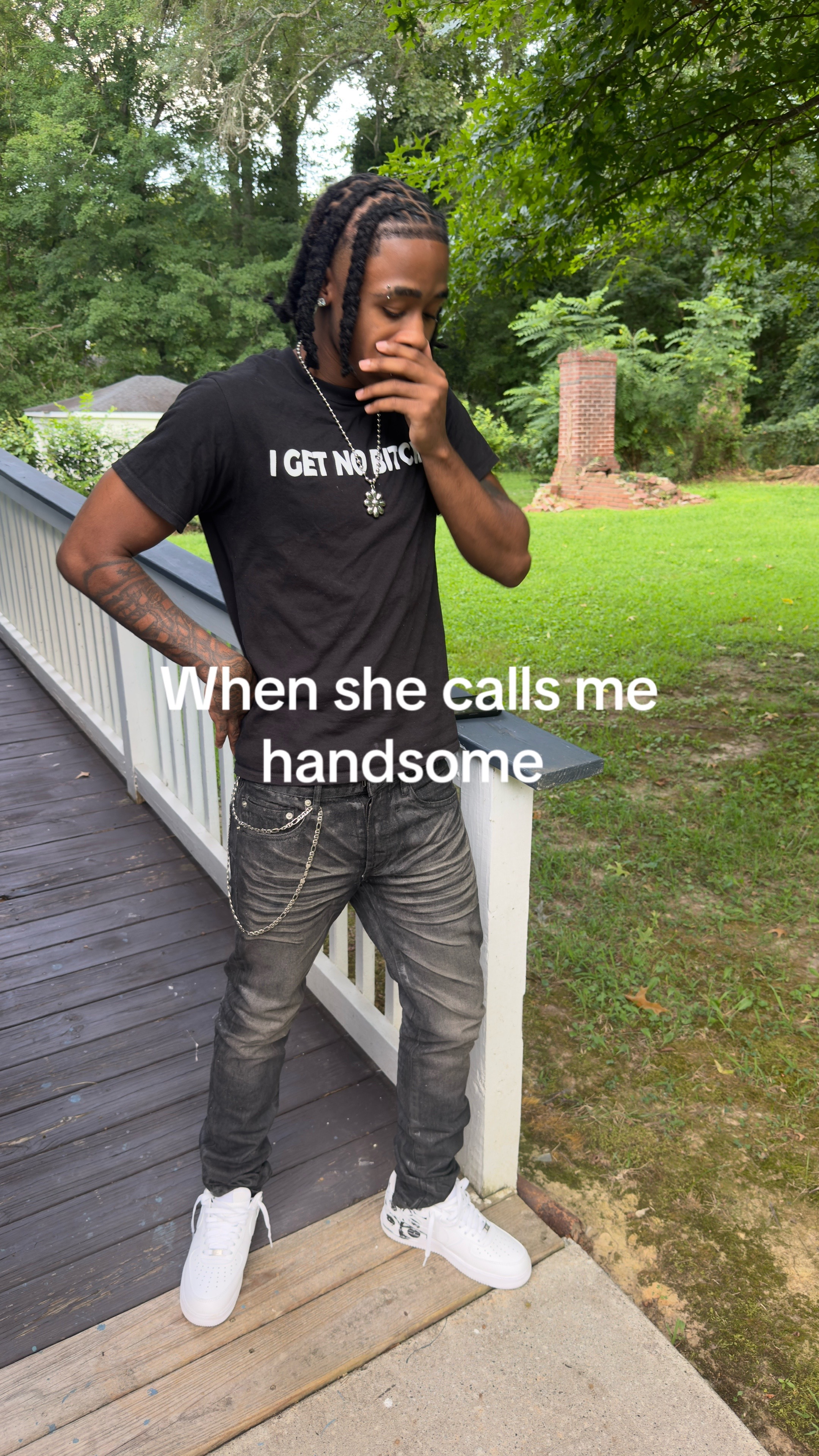 @️