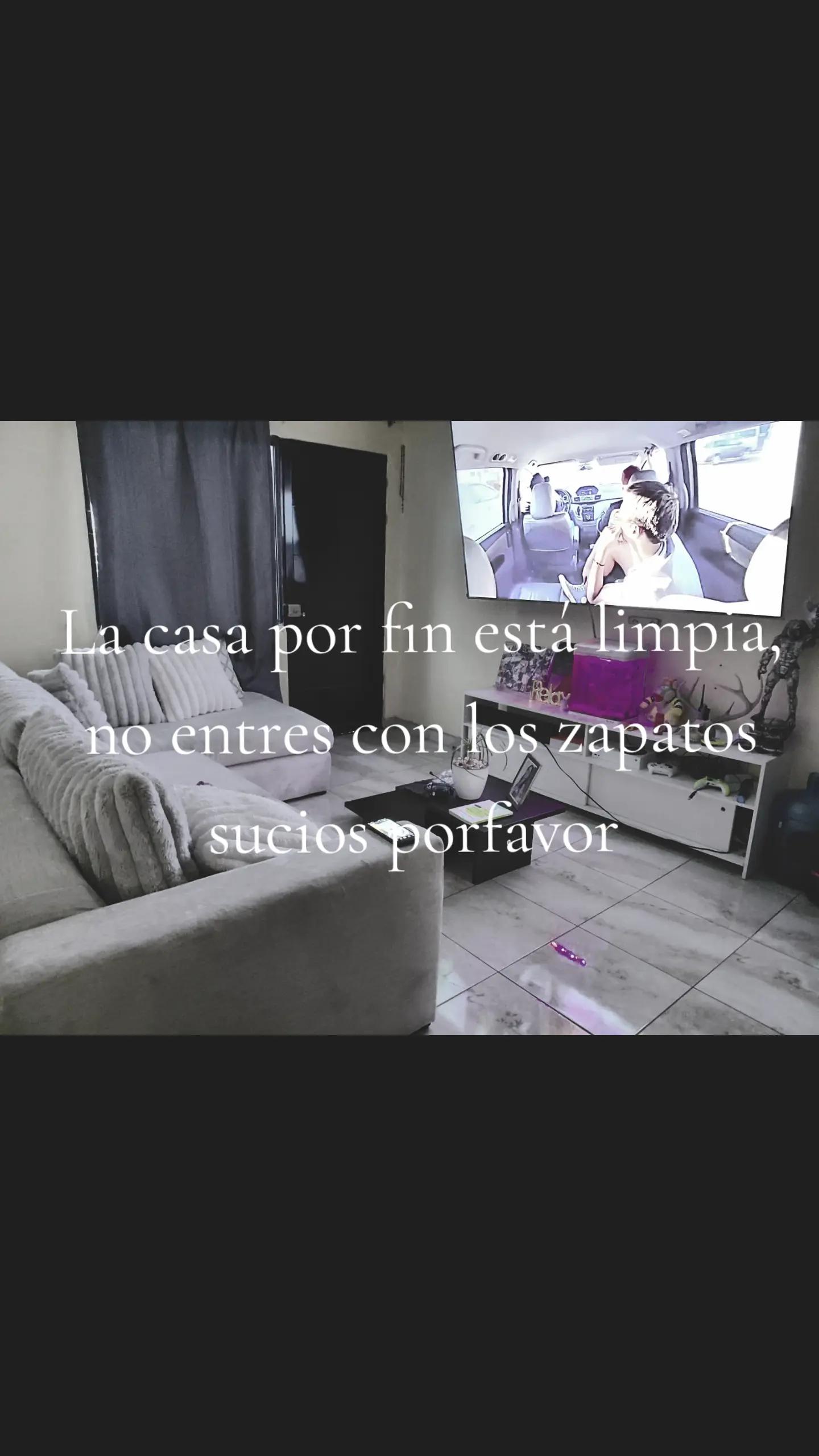 @Alexander Santillan