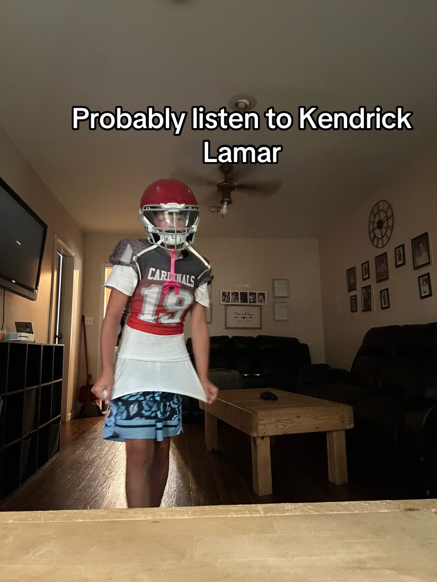 @👺