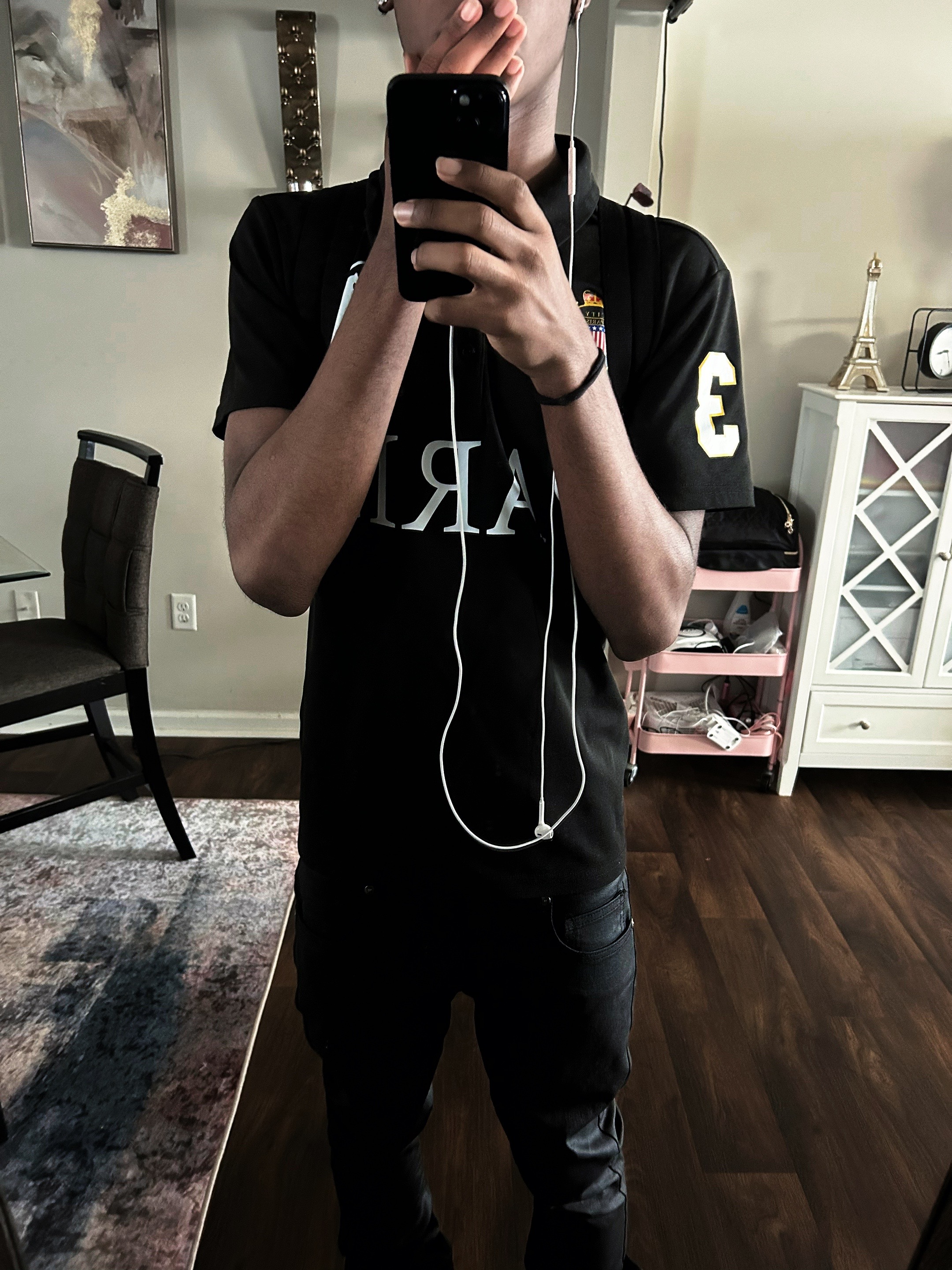 @￶cy