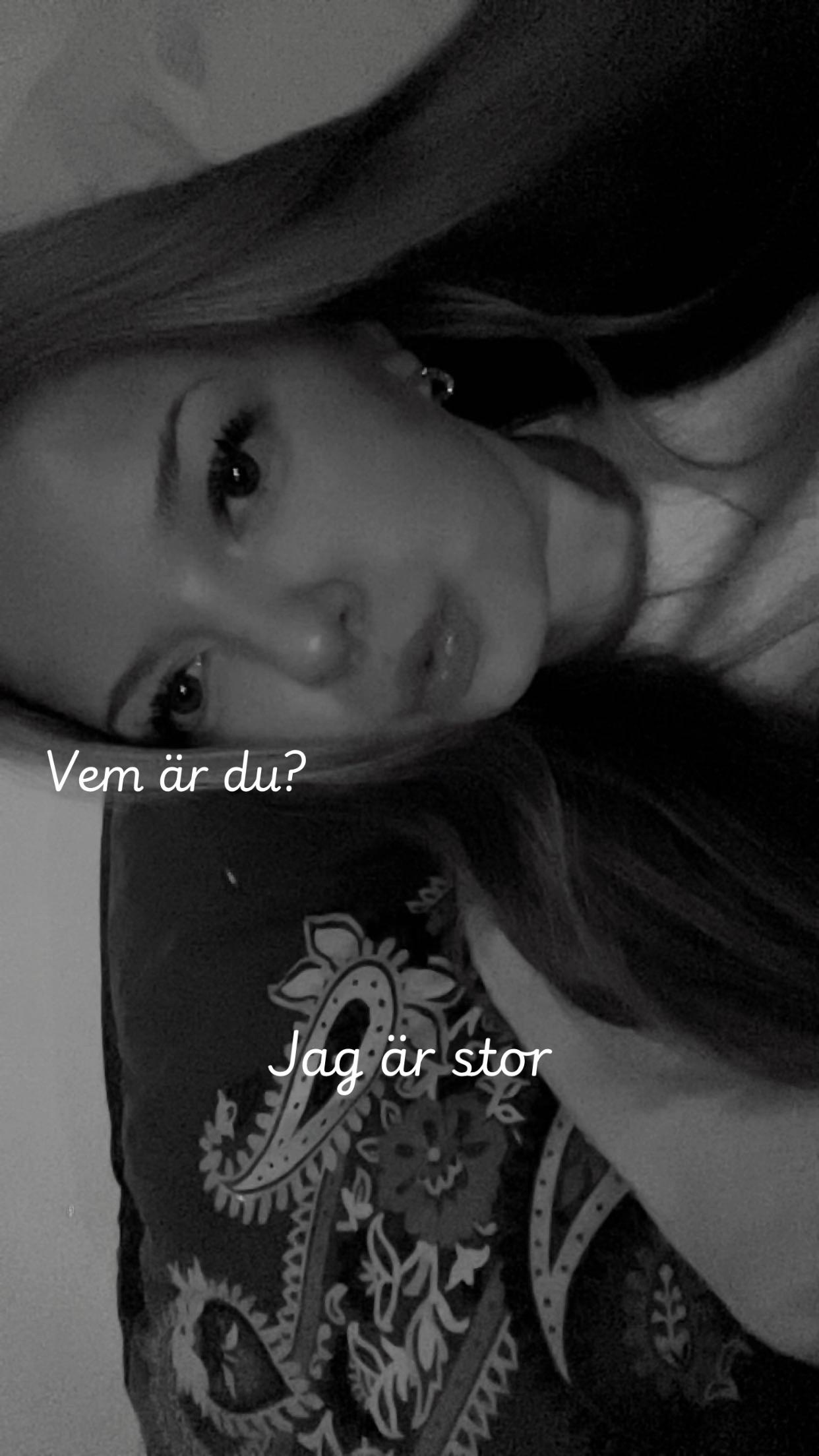 @ℰ𝓂𝒾𝓁𝒾𝒶ℒ𝒶𝓇𝓈𝓈ℴ𝓃