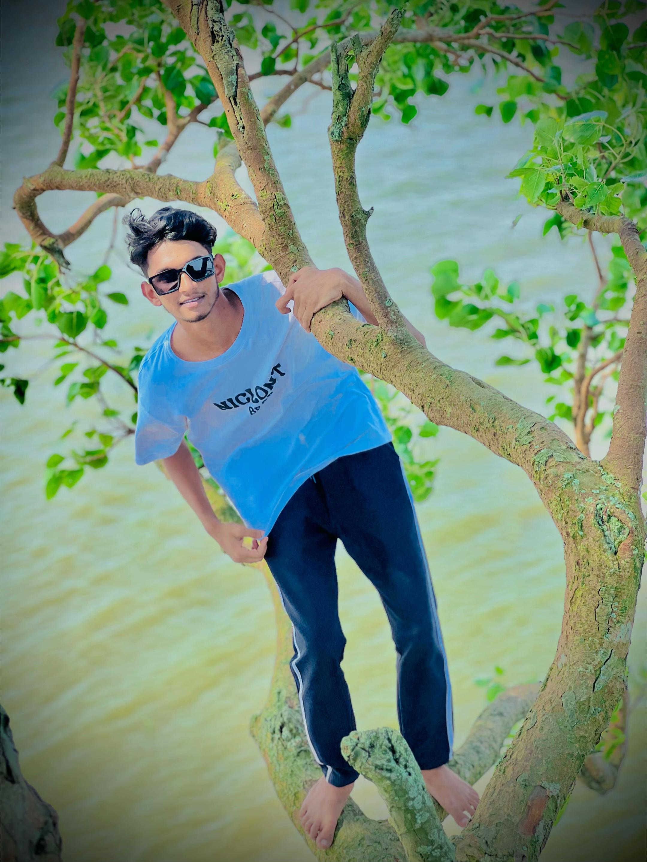 @স্বপ্নের রাজ😊😊😊