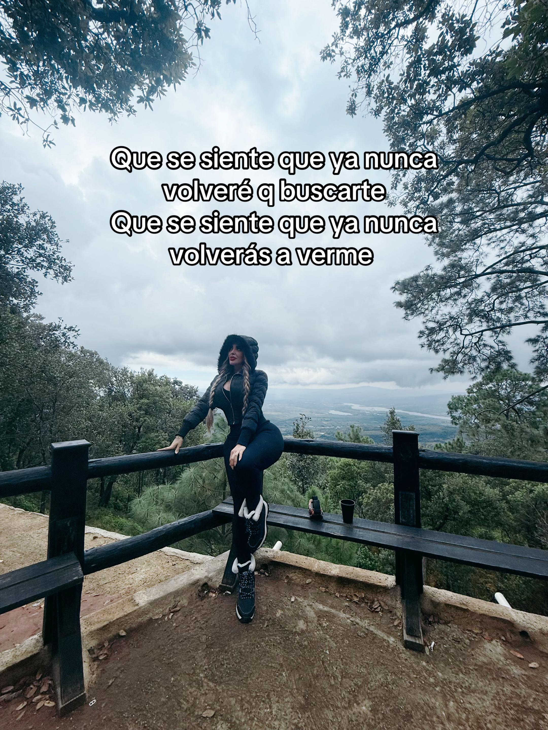 @vanesza_hurtado