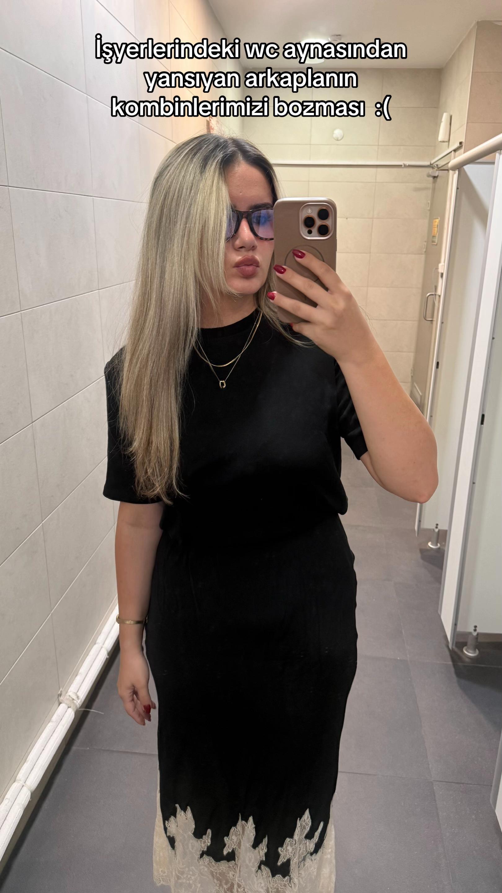 @ozgeeakyuz