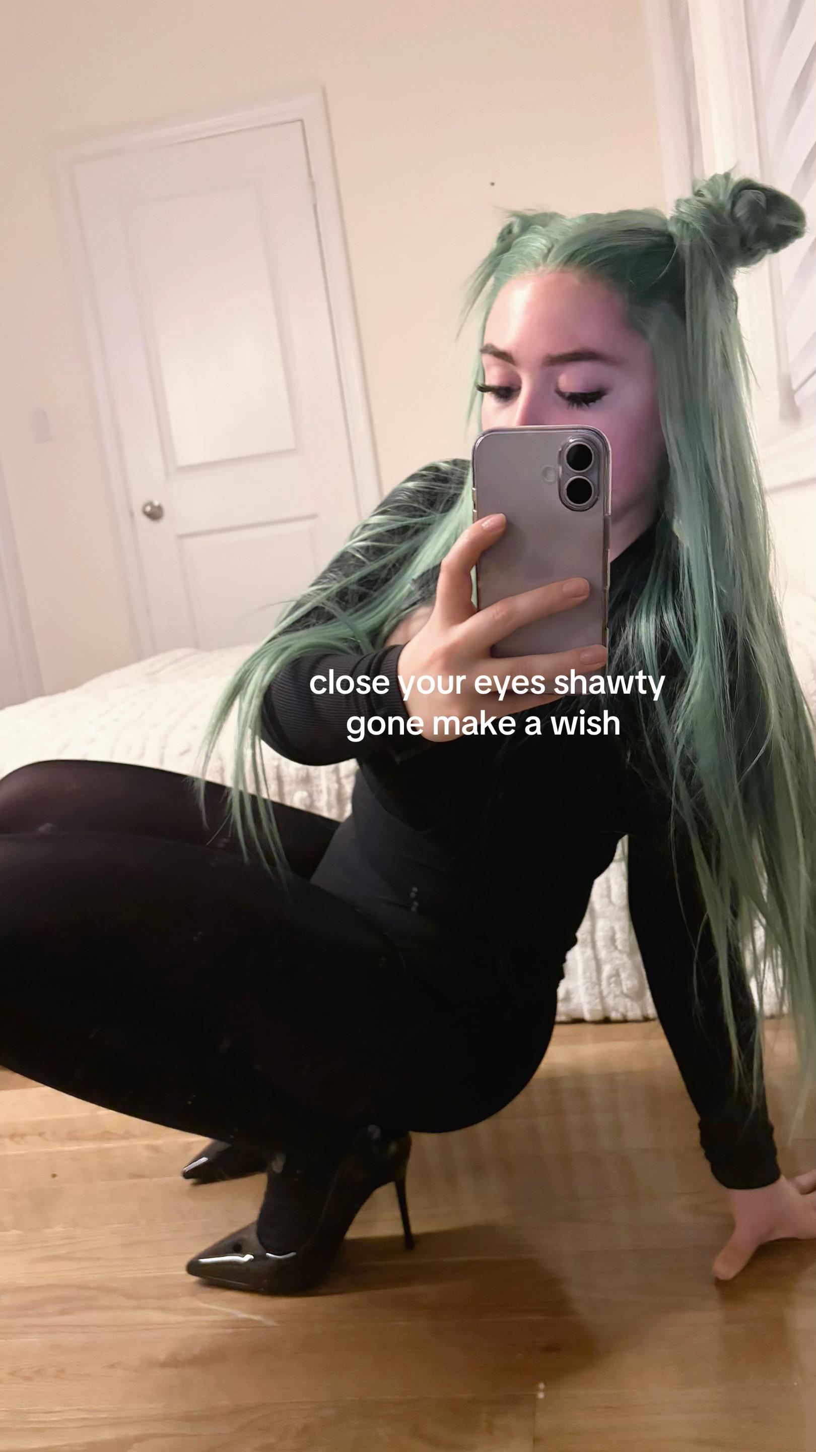 @𝔲𝔷𝔟𝔢𝔨 𝔡𝔬𝔩𝔩