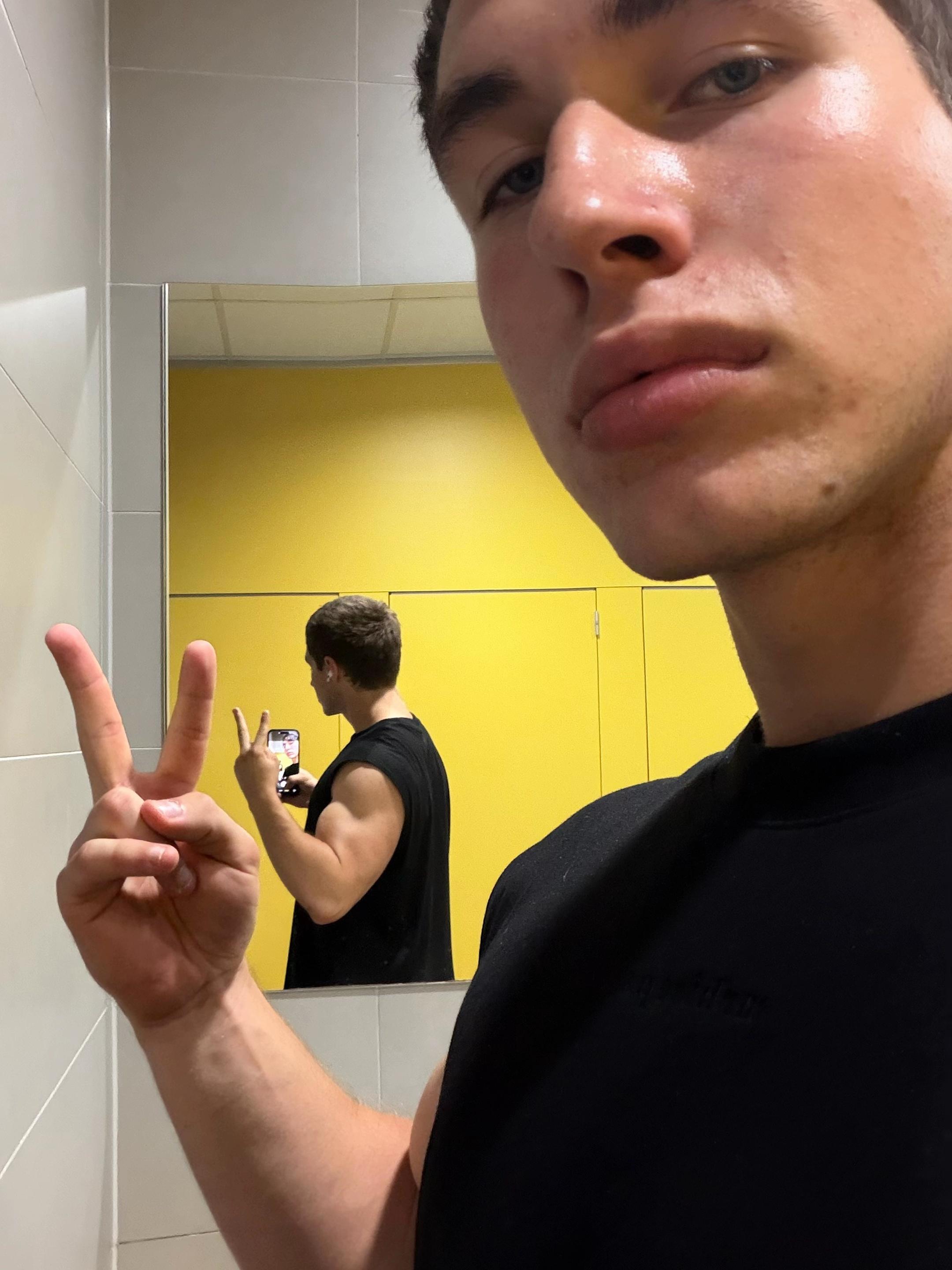 @пиши в тг mrbiceps21