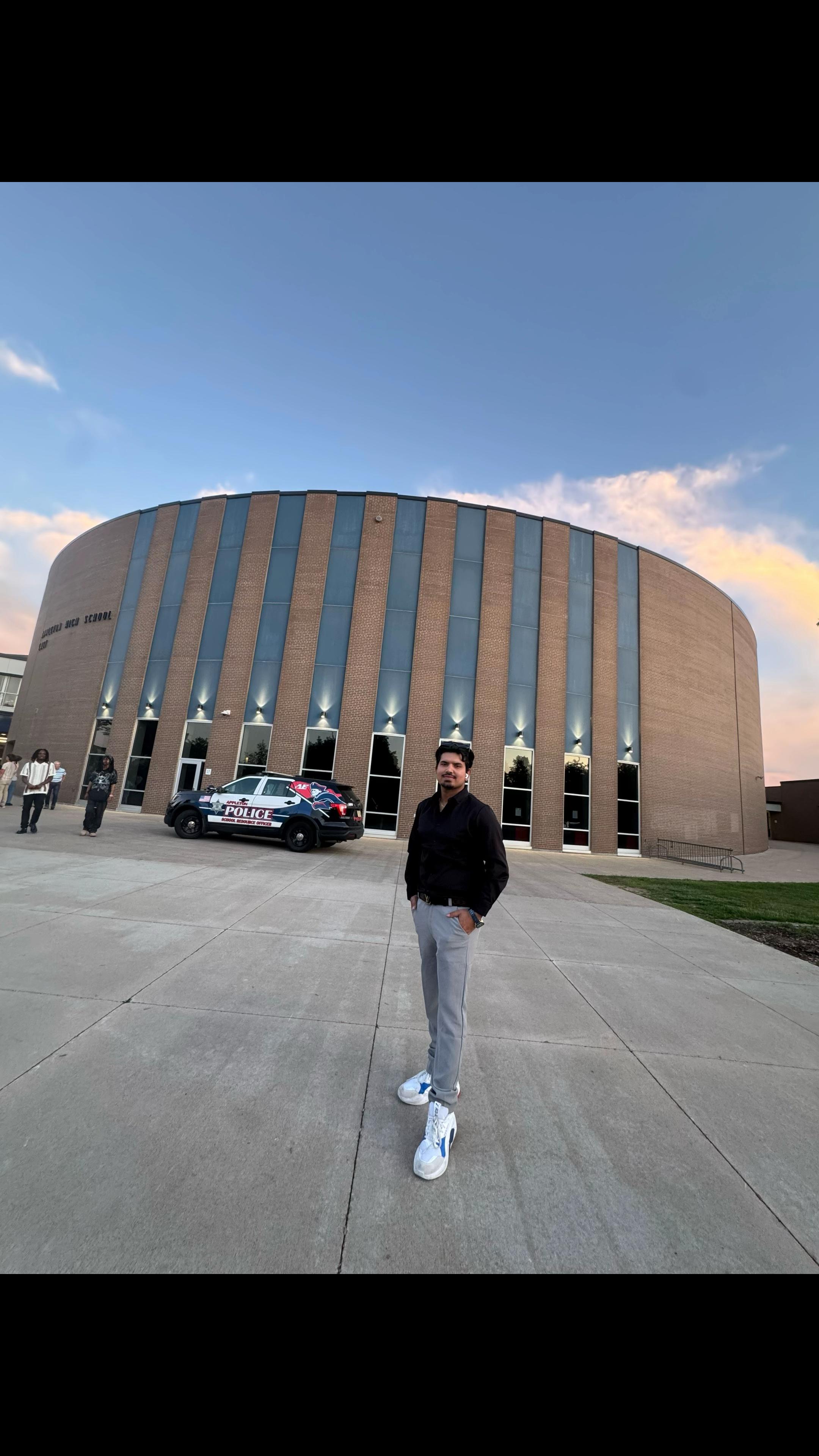 @TravelwithRishi 🇳🇵✈️ 🇺🇸