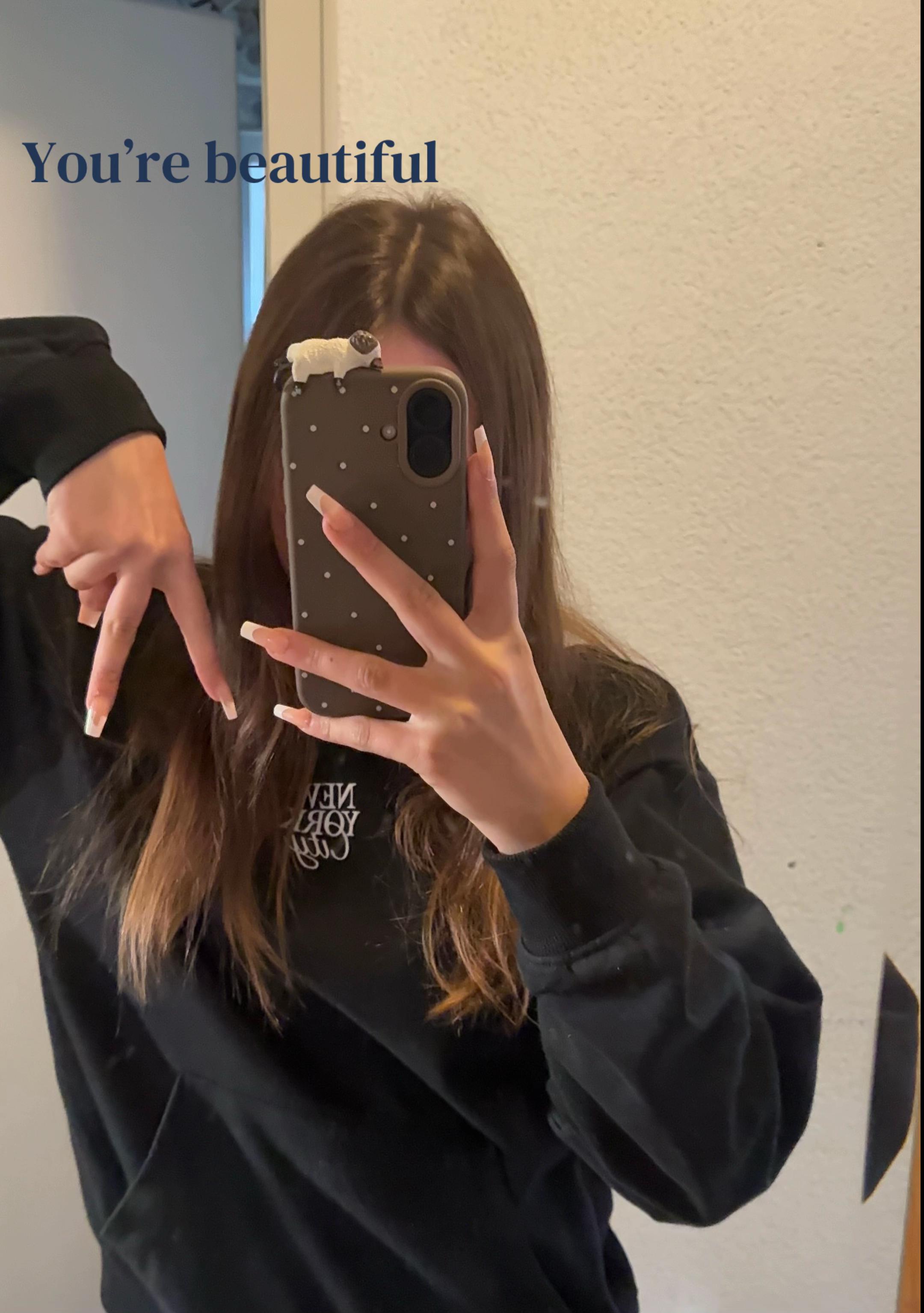 @🖤
