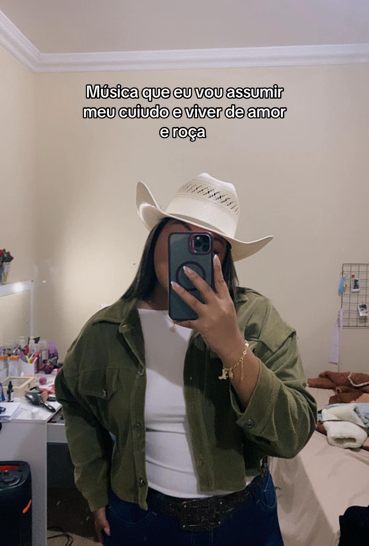 @Emilly Santos