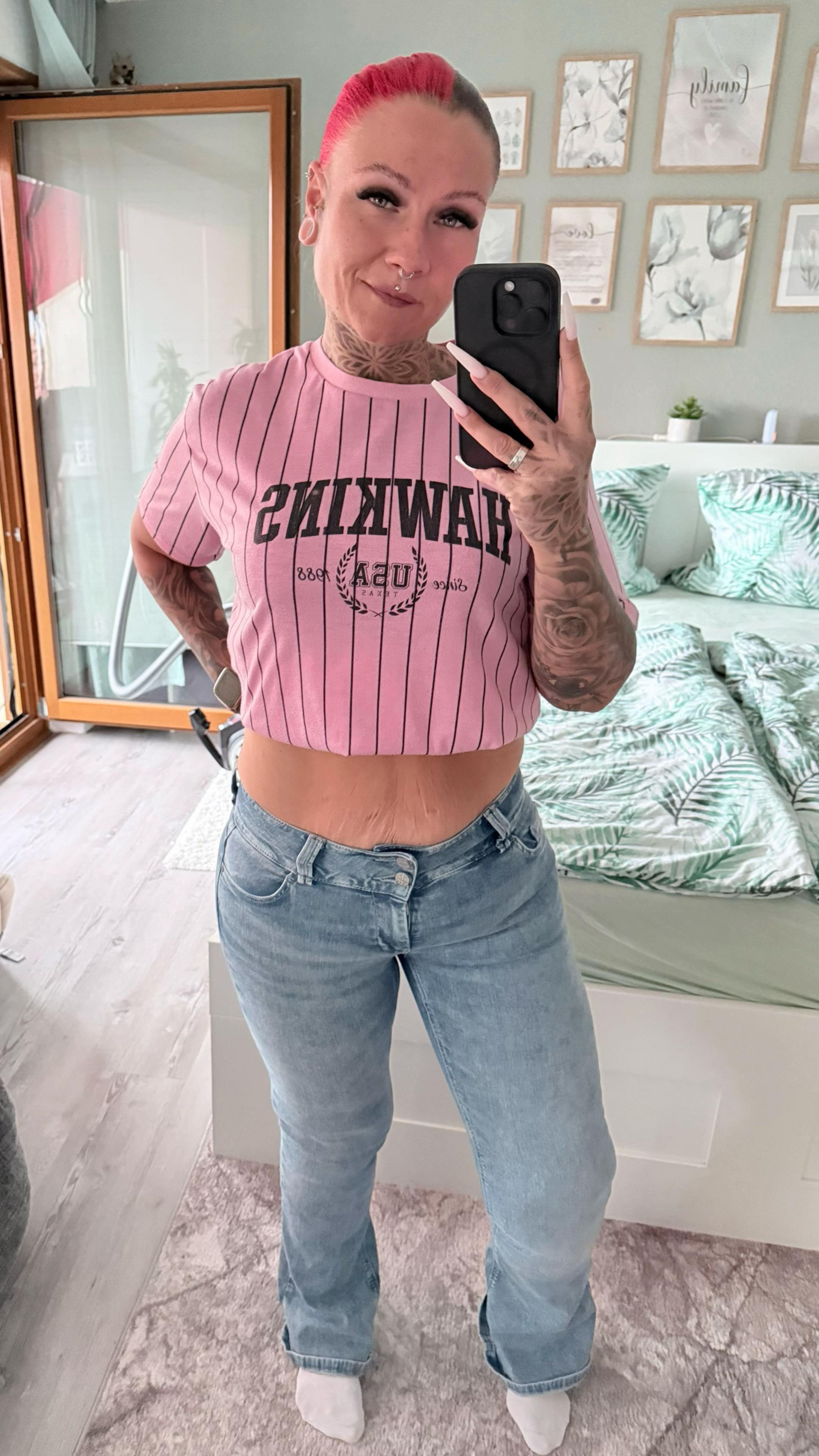 @𝑀𝒶𝓃𝒿𝒶 🍒