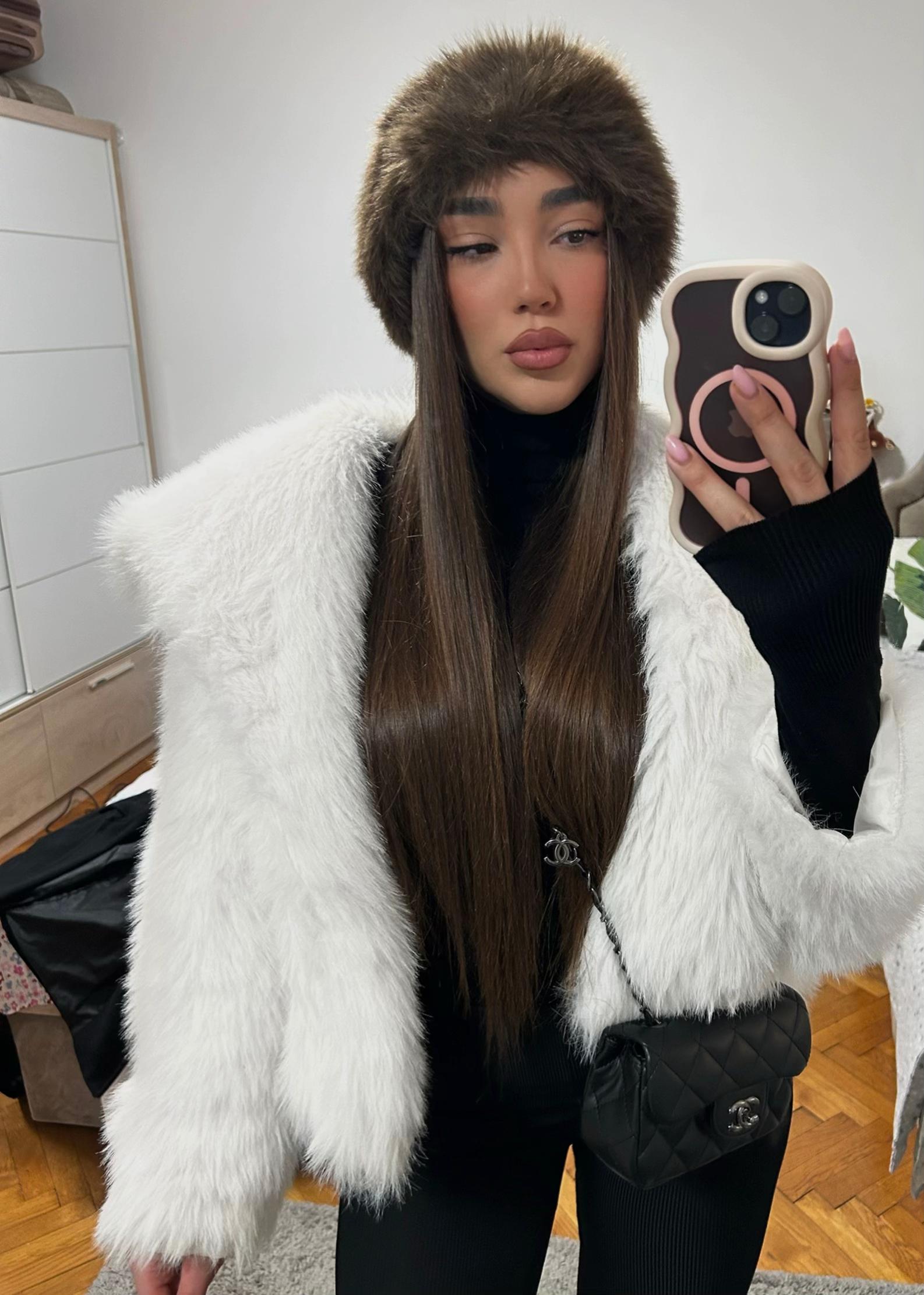 @Andjela🇲🇪