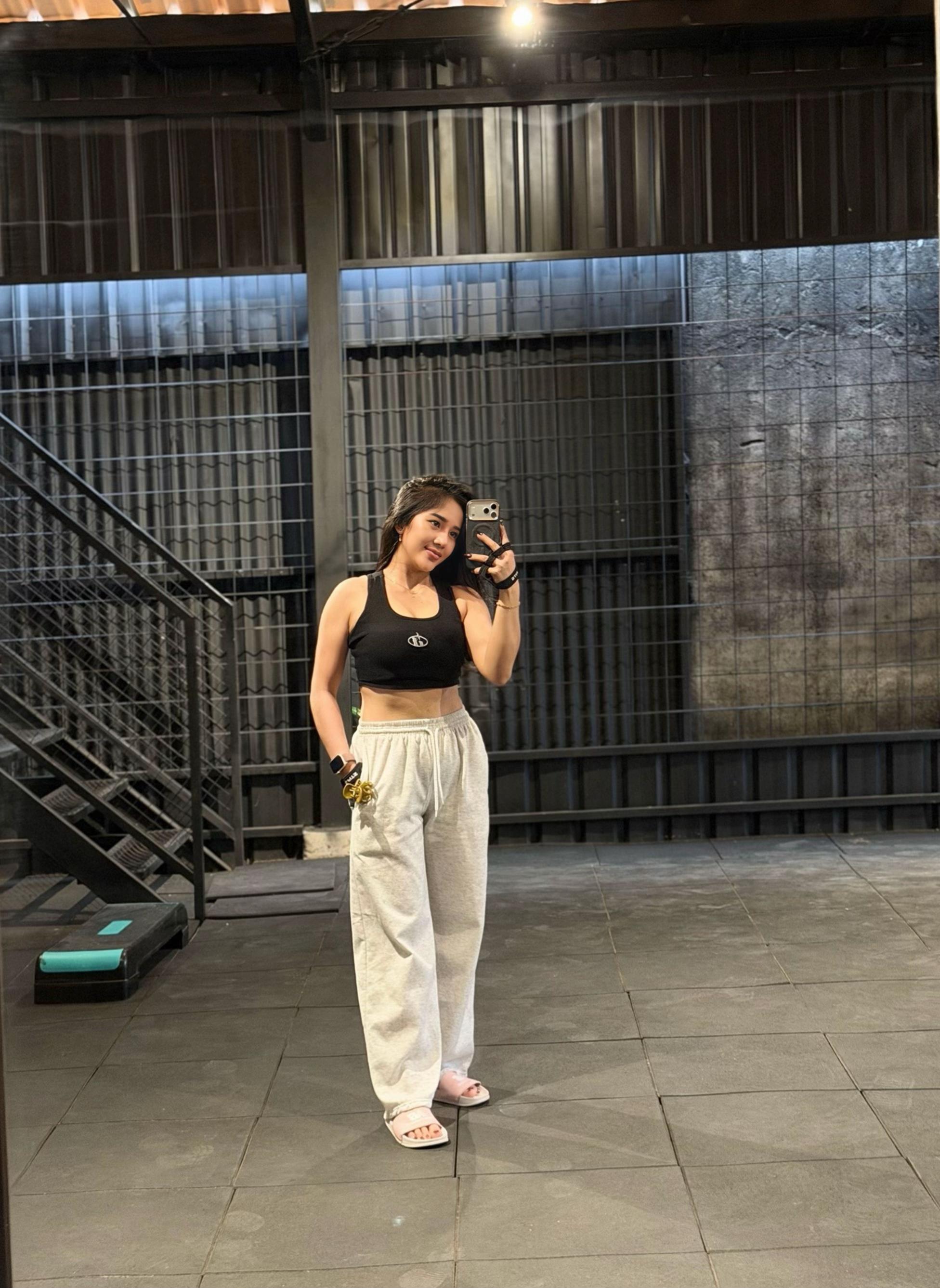 @Yolaa_yolaa