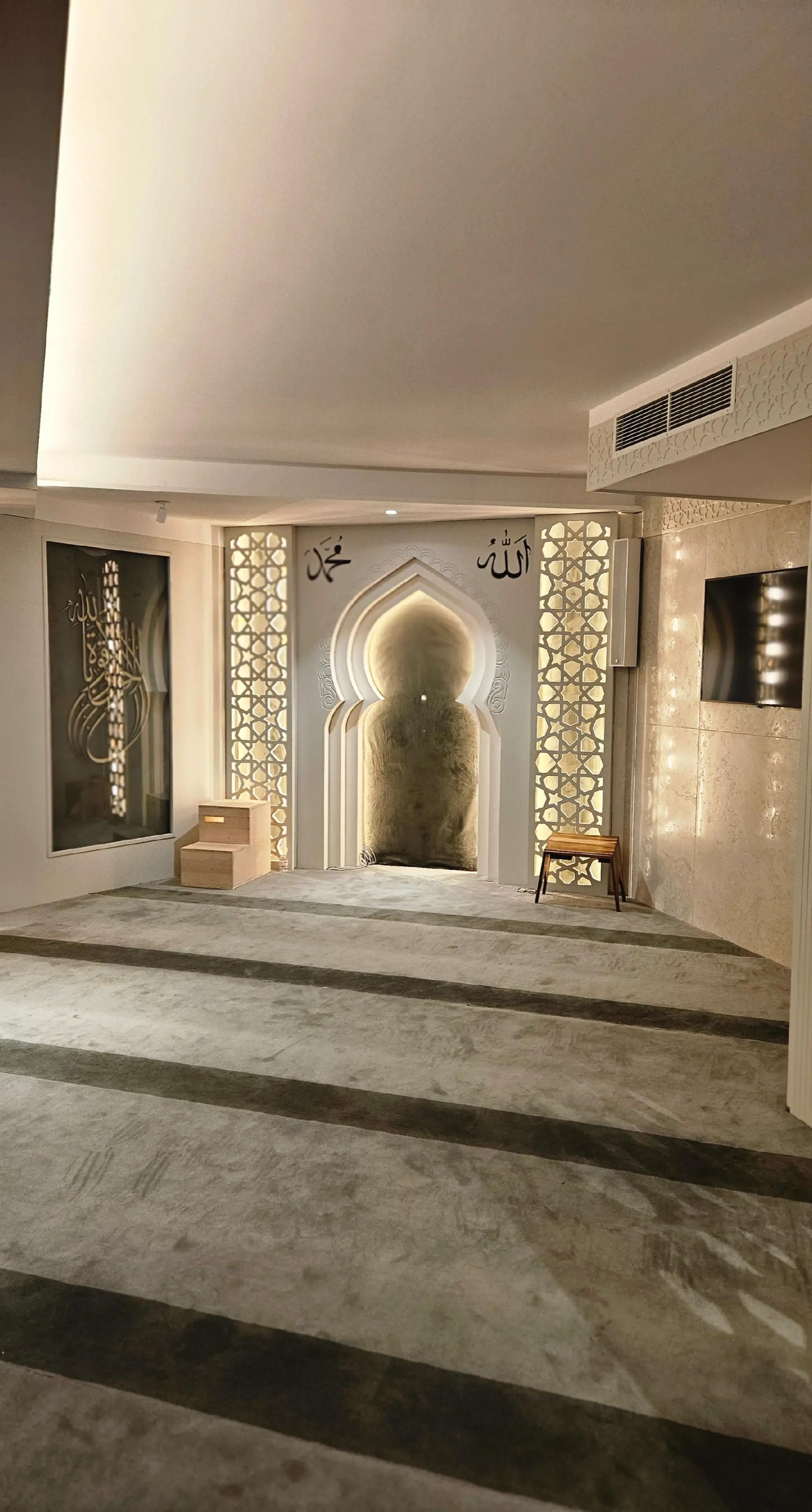 @اِبْن آدَم
