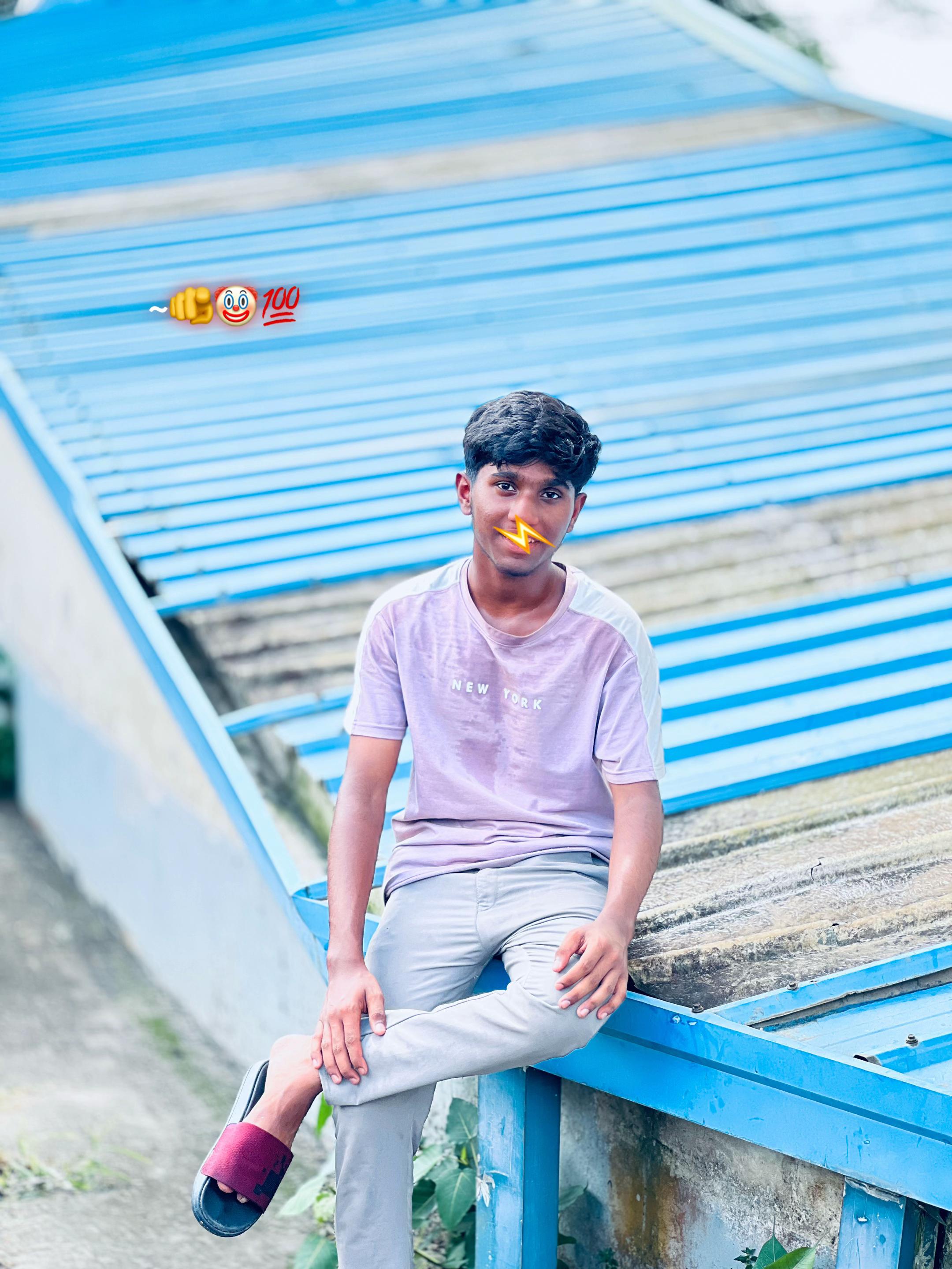 @TᗩᑎIᙏ 