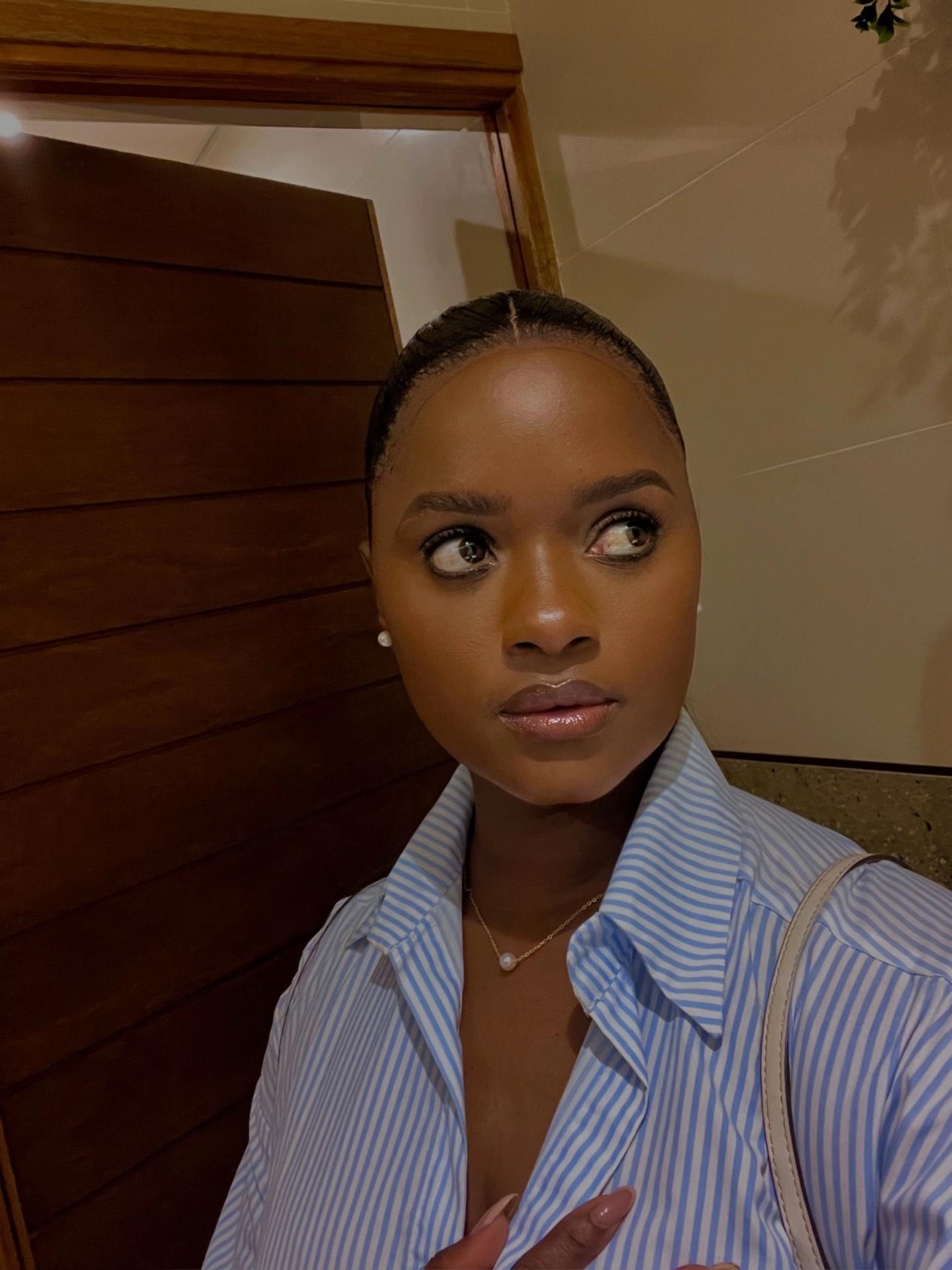 @DitshegoMod
