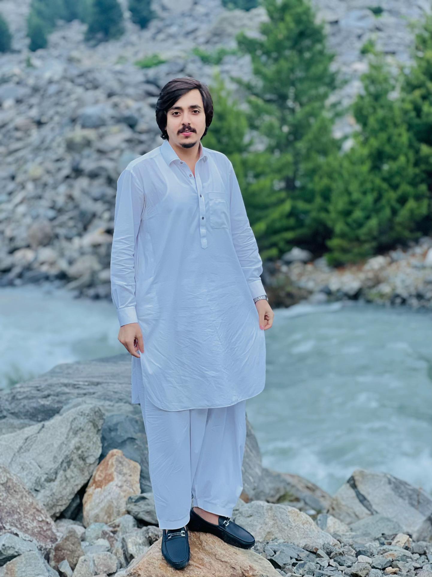 @NoMan kHan7 ♕
