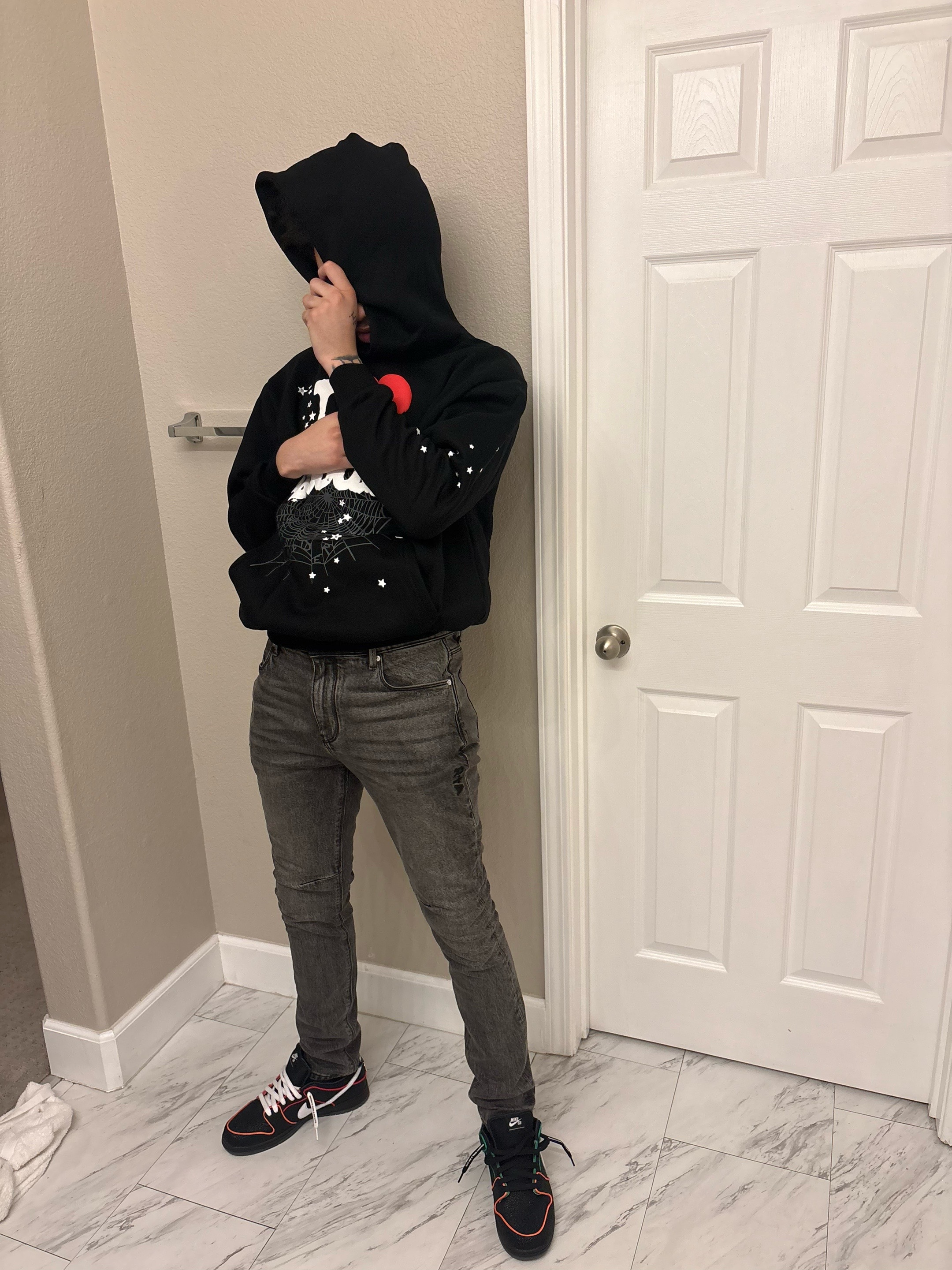 @Babyjokerzz