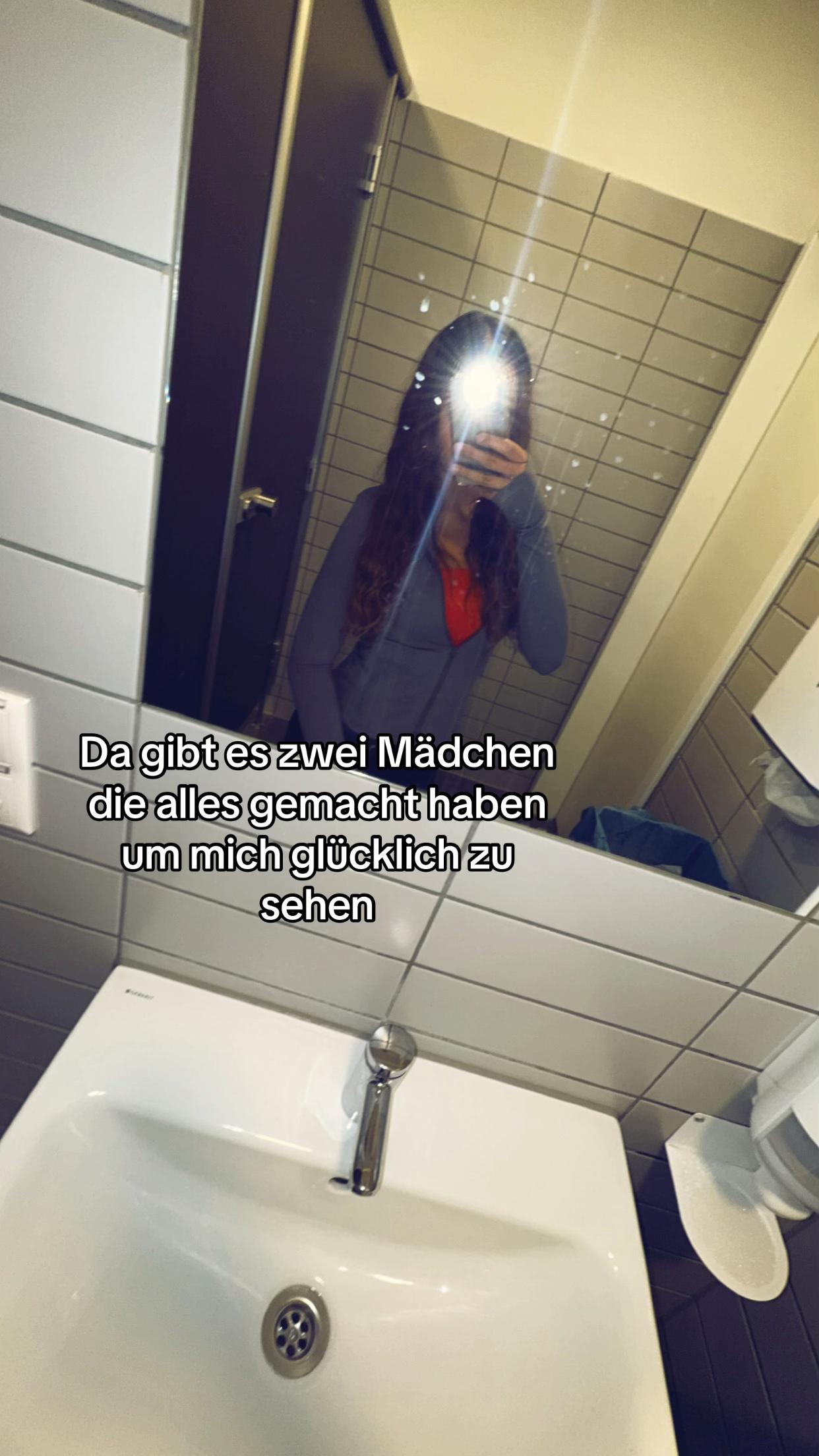 @𝐍&lsquo;😶&zwj;🌫️