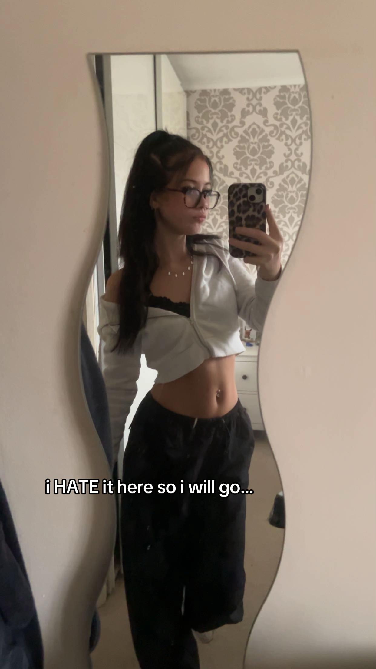 @Millie🕸️