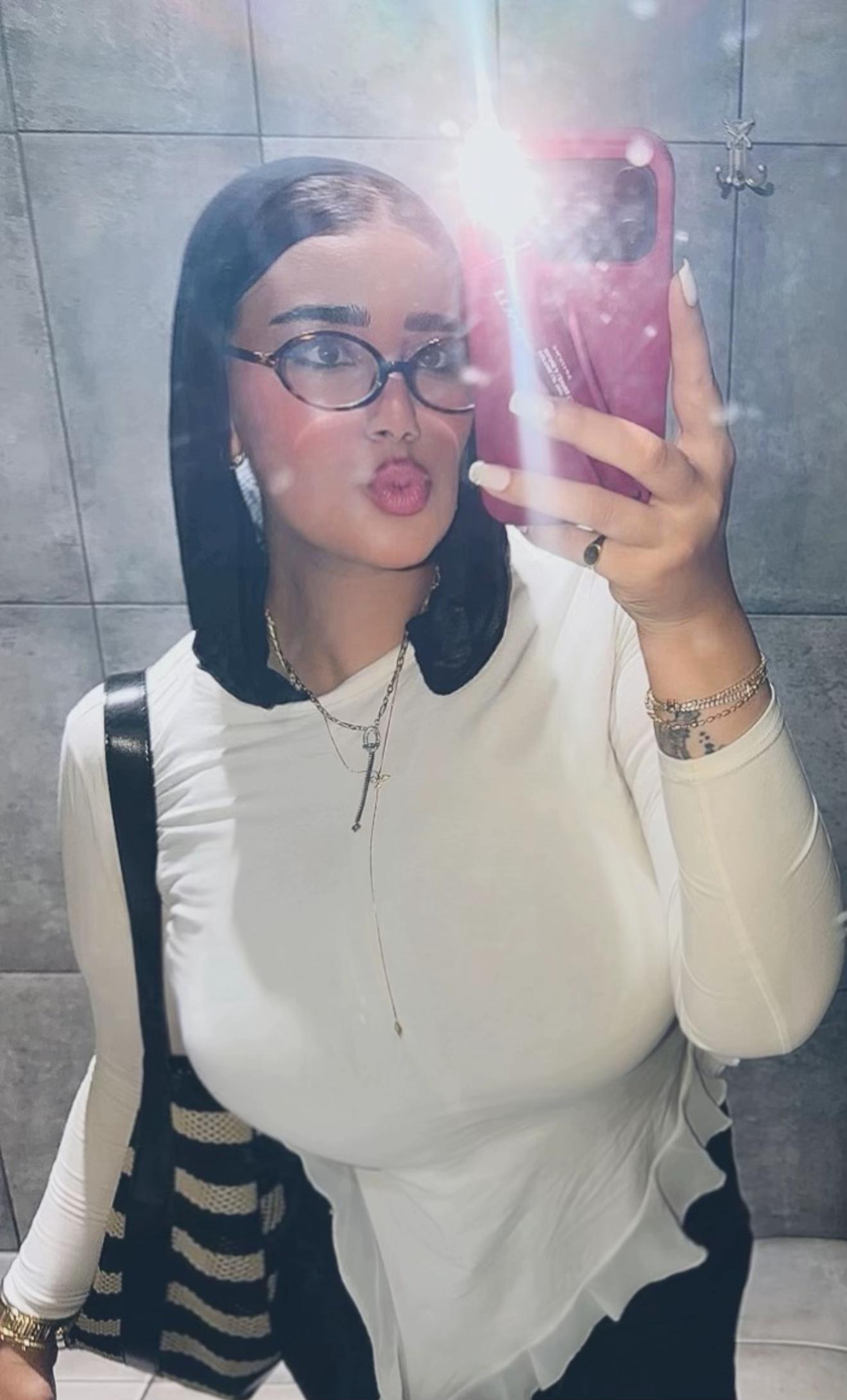 @IMAN🍭