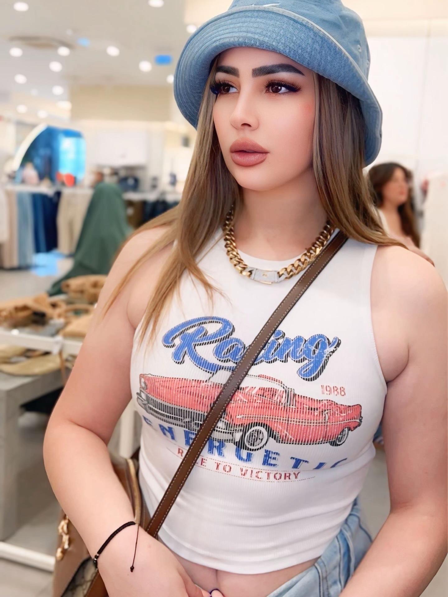 @Zineb