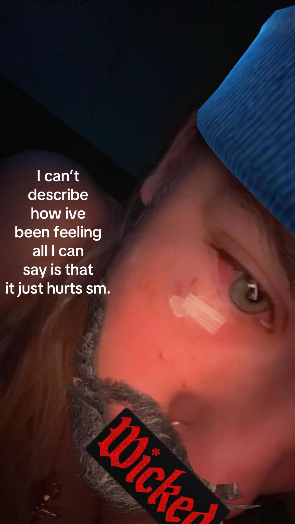 @🎭