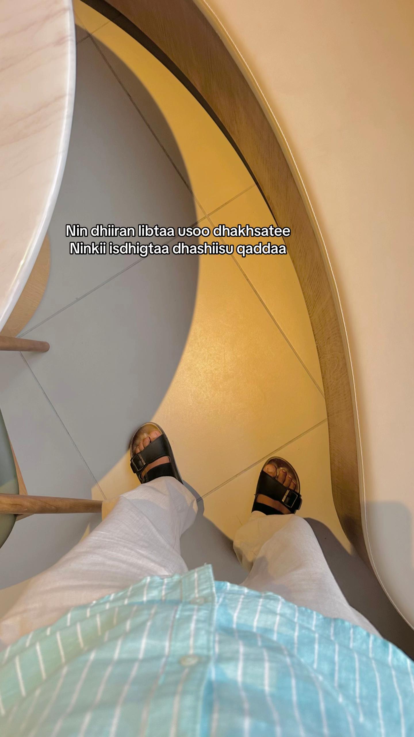 @Abz✪🏝️