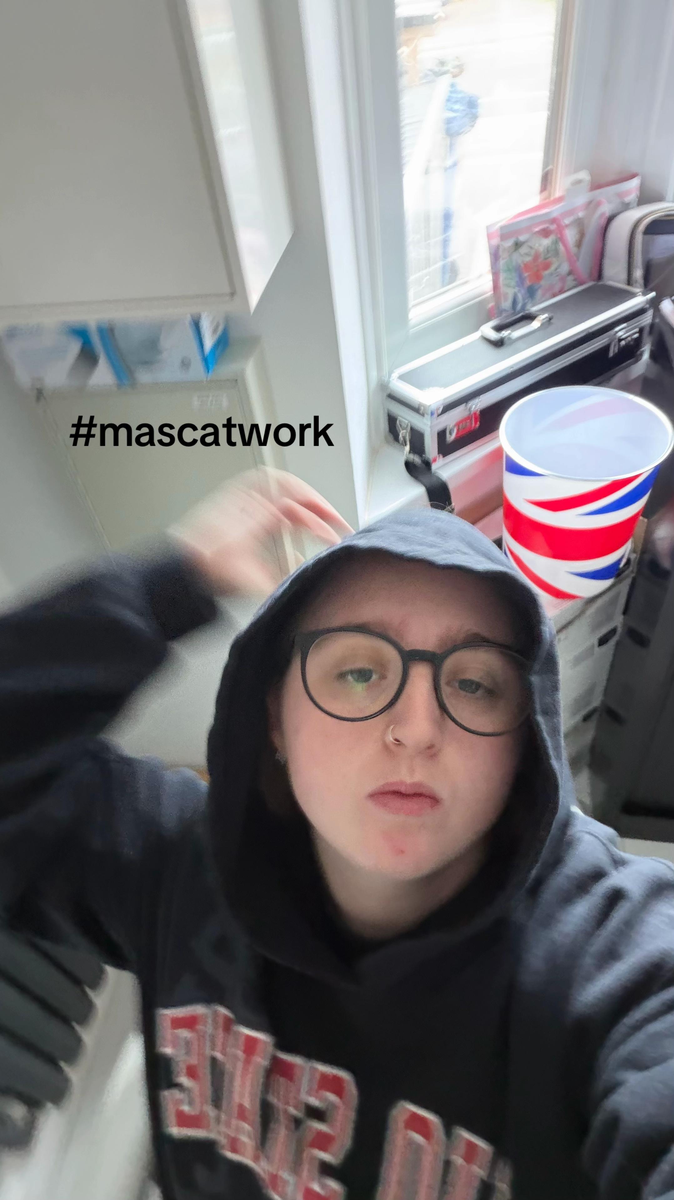 @𝔤𝔢𝔢 ᶻ 𝗓 𐰁