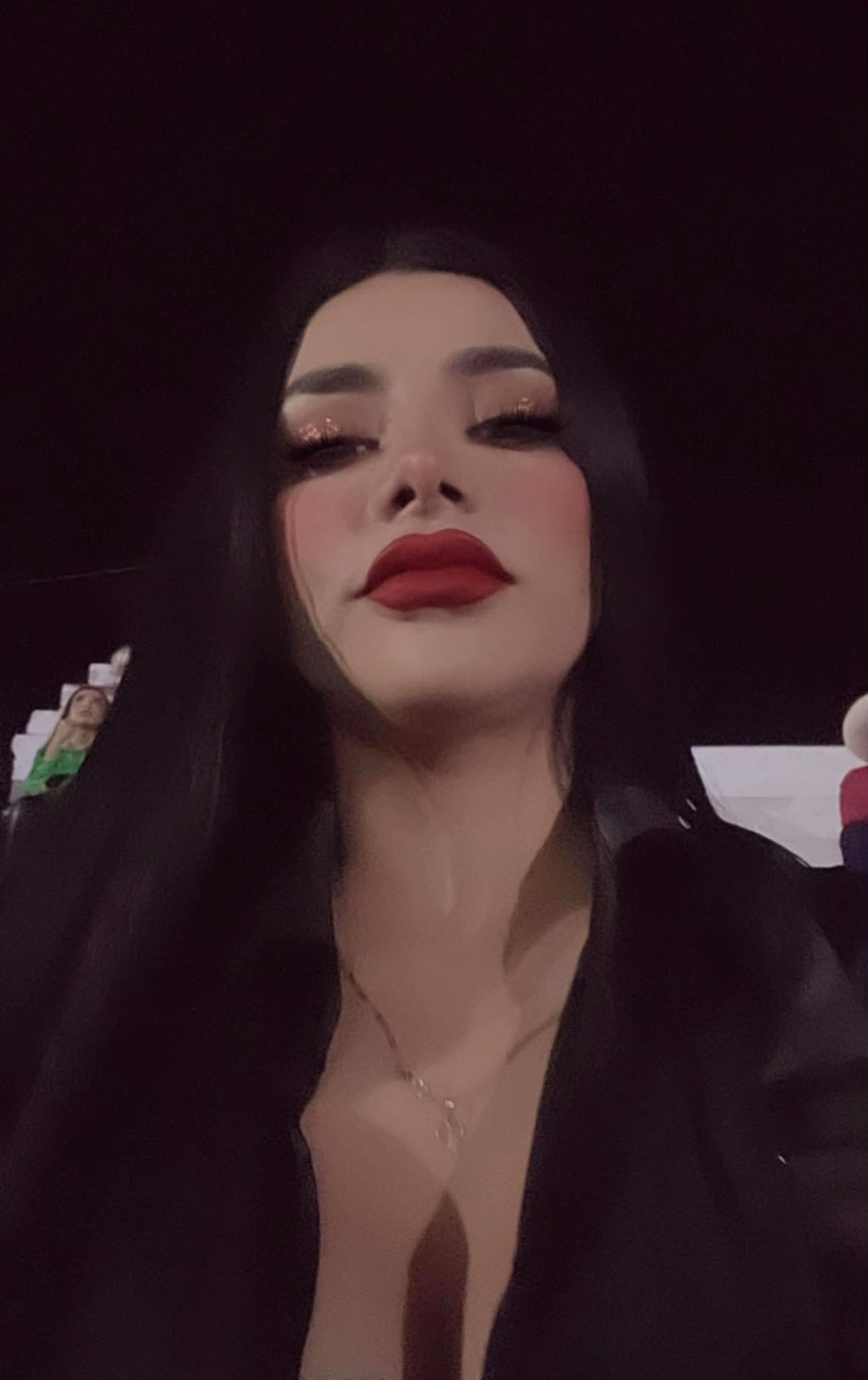 @Celita🍒👑