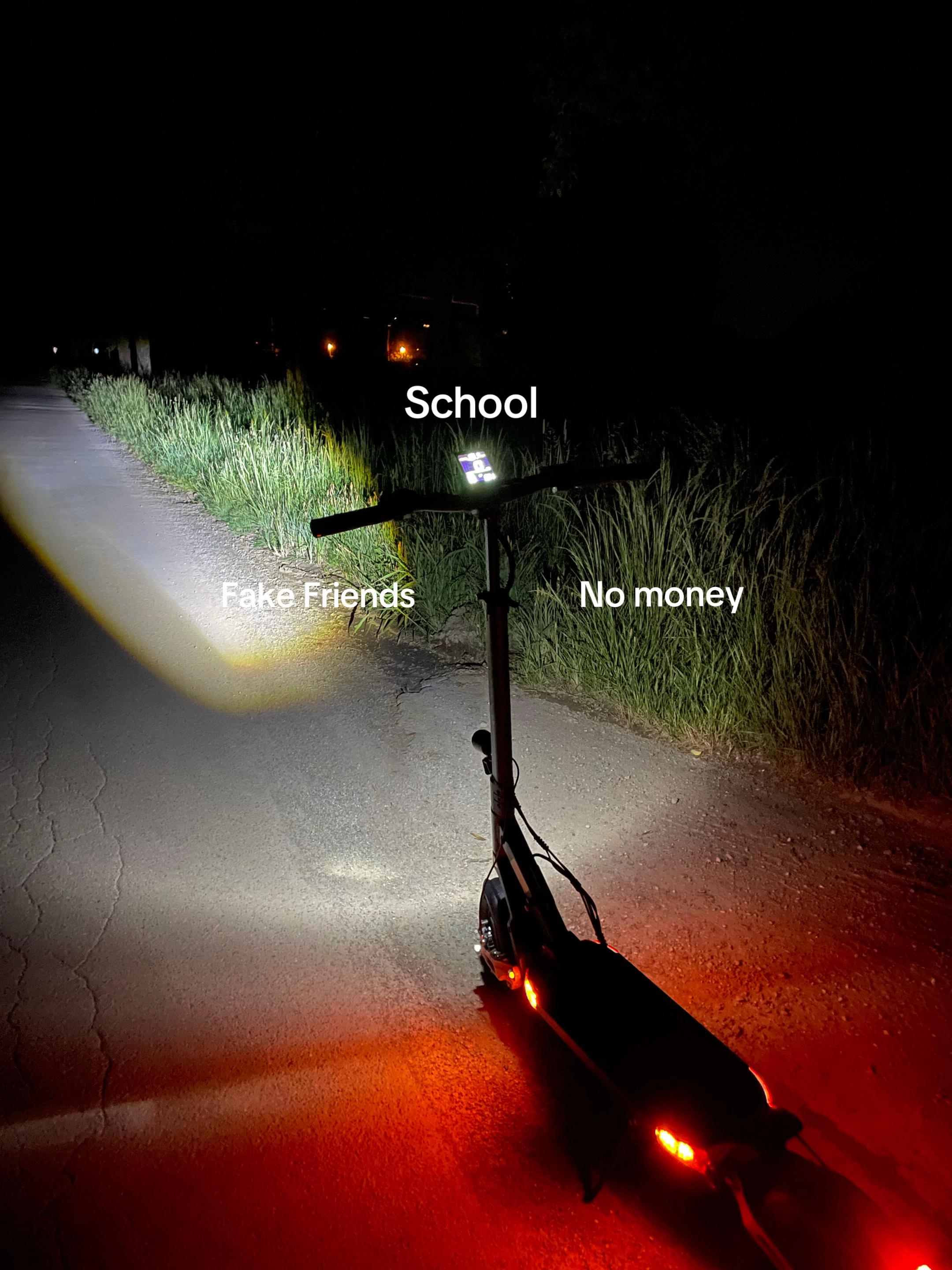 @𝐊𝐀𝐌𝐀𝐙𝐈𝐊🦦