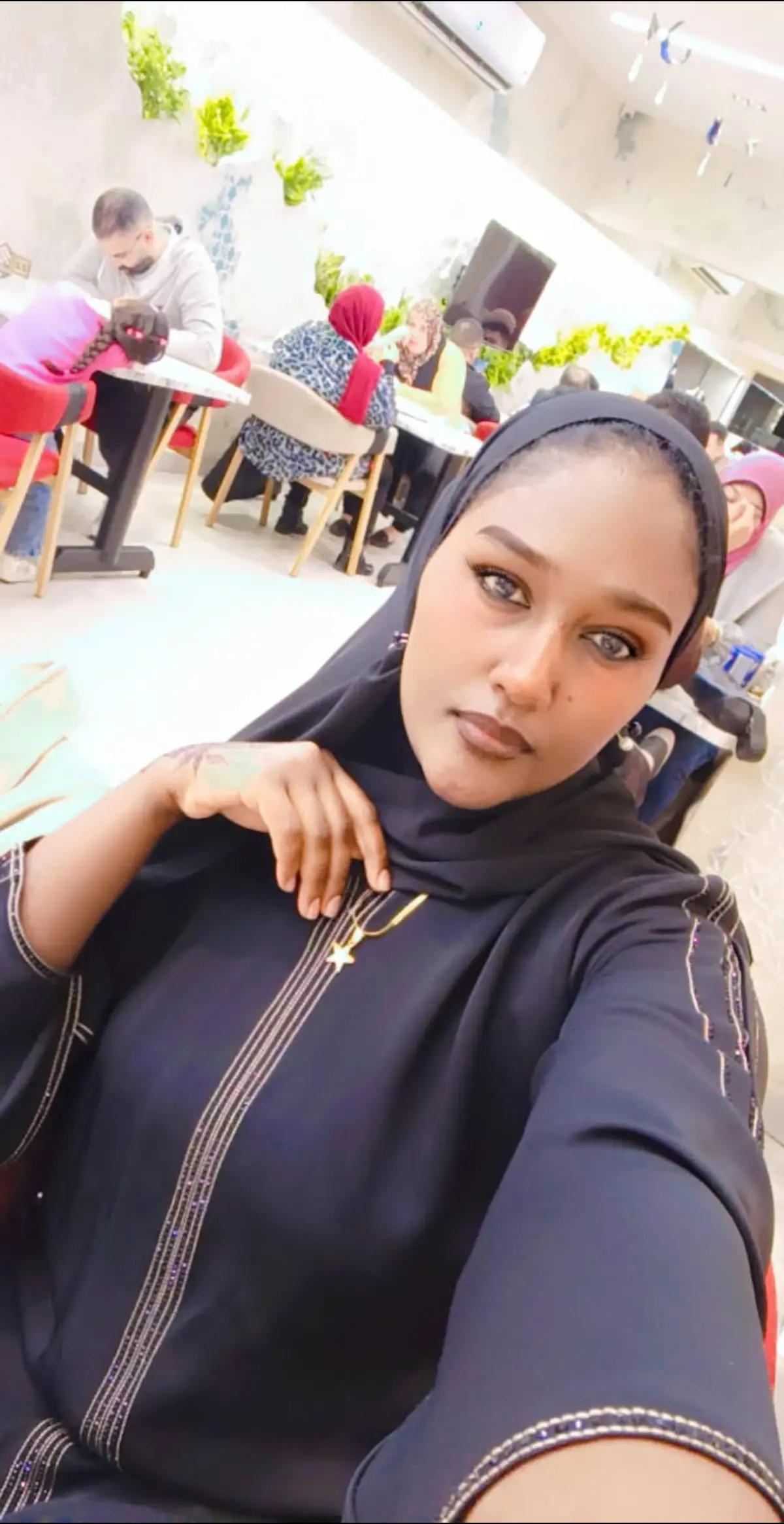 @Ashu🍃Tiyya🍃🫰