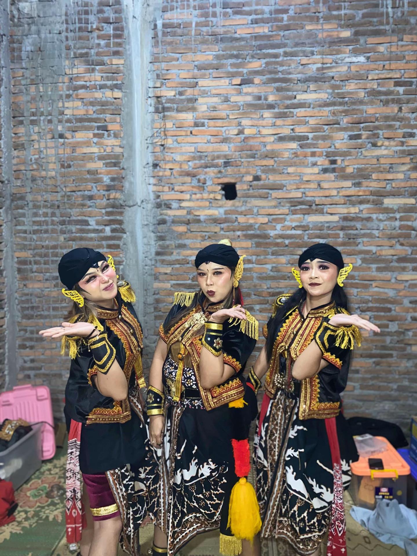 @ASWANAYAKA 24