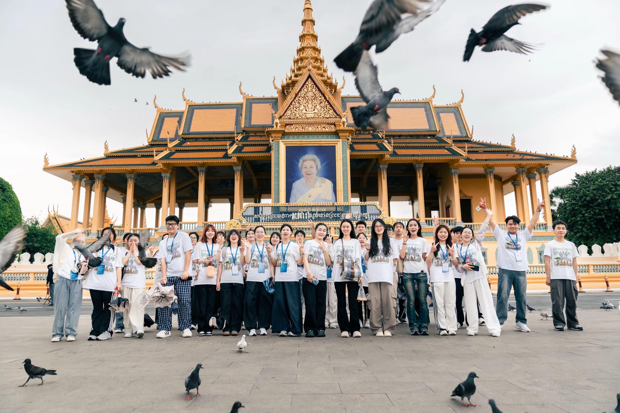 @Step Forward Abroad School